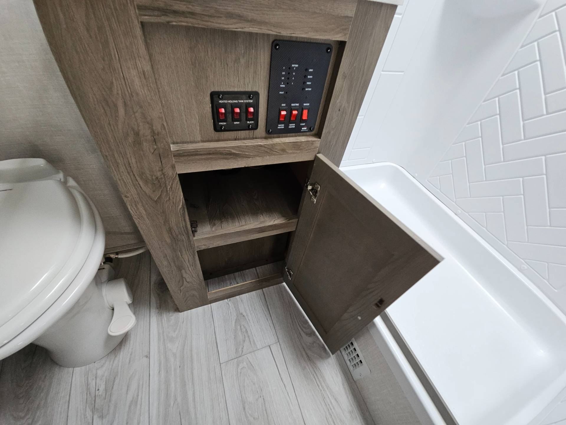 2022 Forest River RV 2022 Forest River RV Surveyor Legend - thumbnail 27