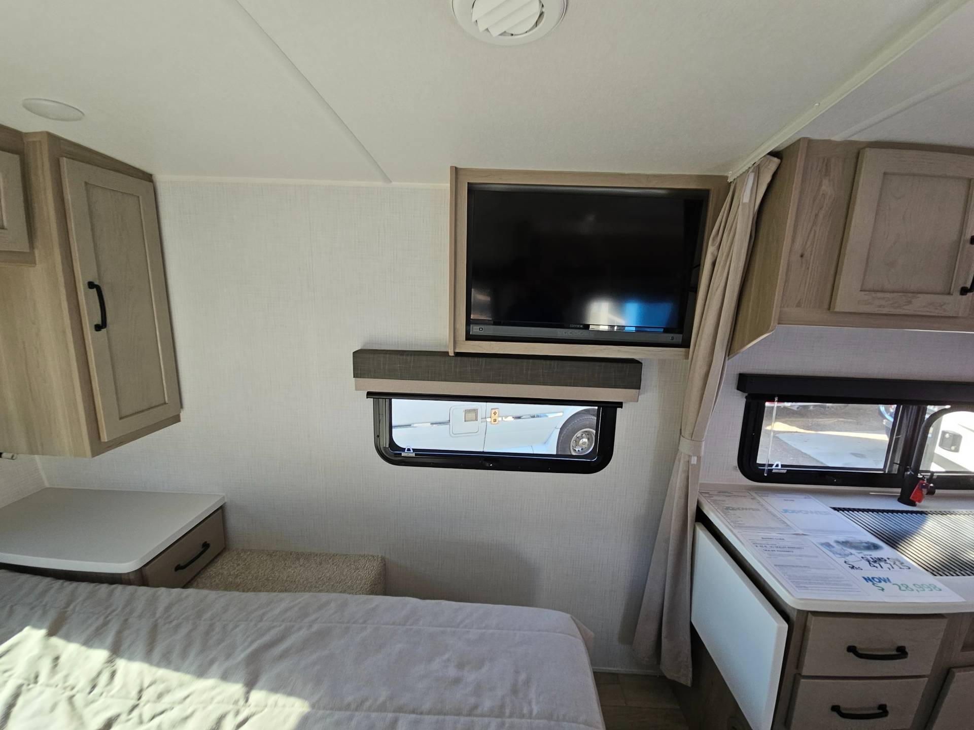 2025 Forest River RV 2025 Forest River RV Rockwood Mini Lite - thumbnail 12