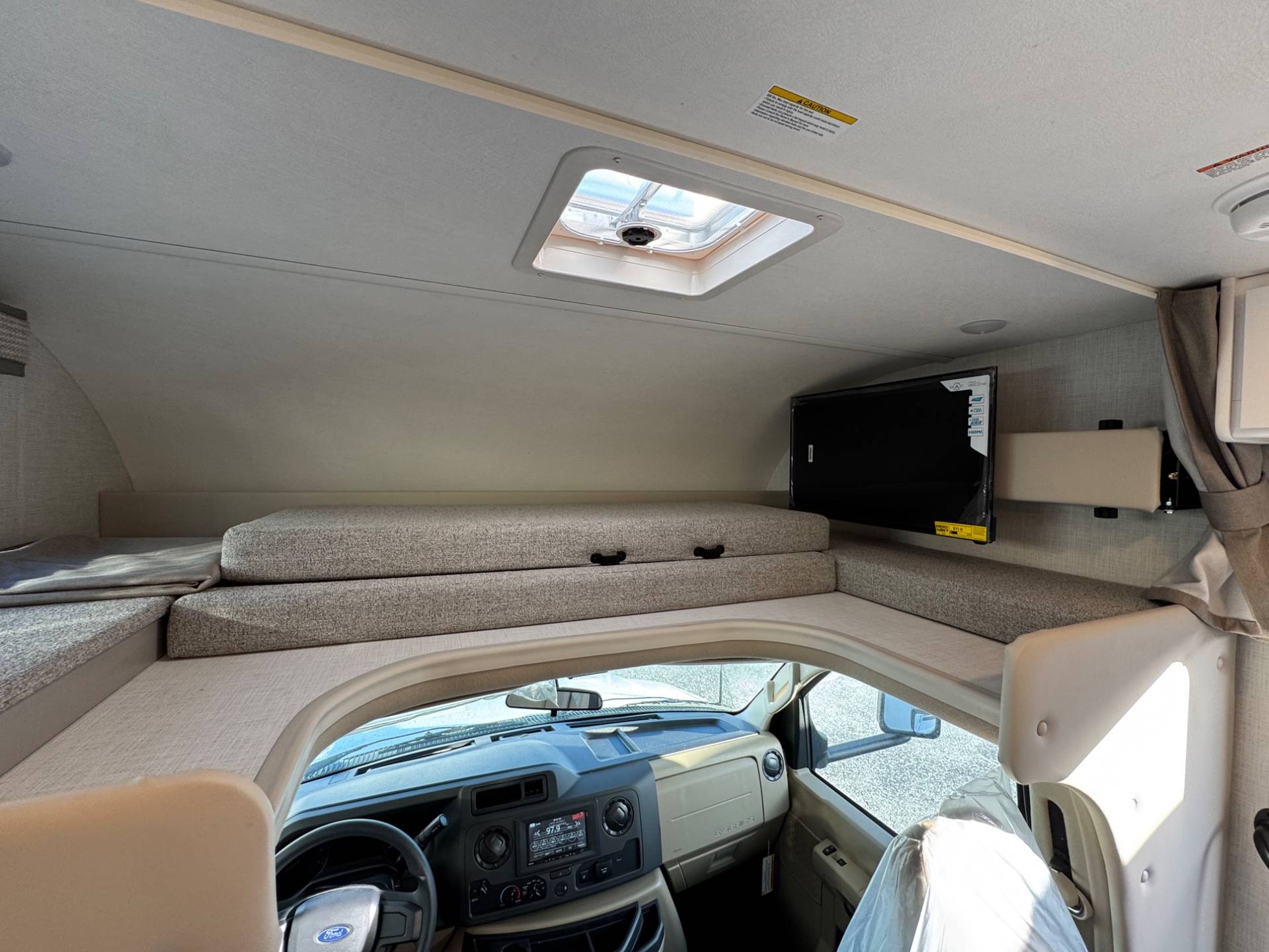 2026 Thor Motor Coach 2026 Thor Motor Coach Quantum - thumbnail 14