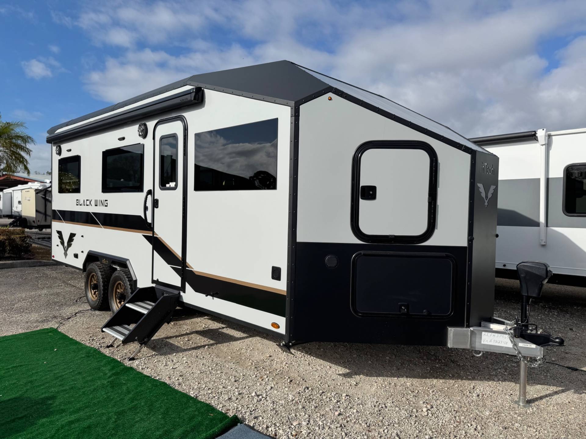 2026 inTech RV 2026 inTech RV Black Wing - thumbnail 1