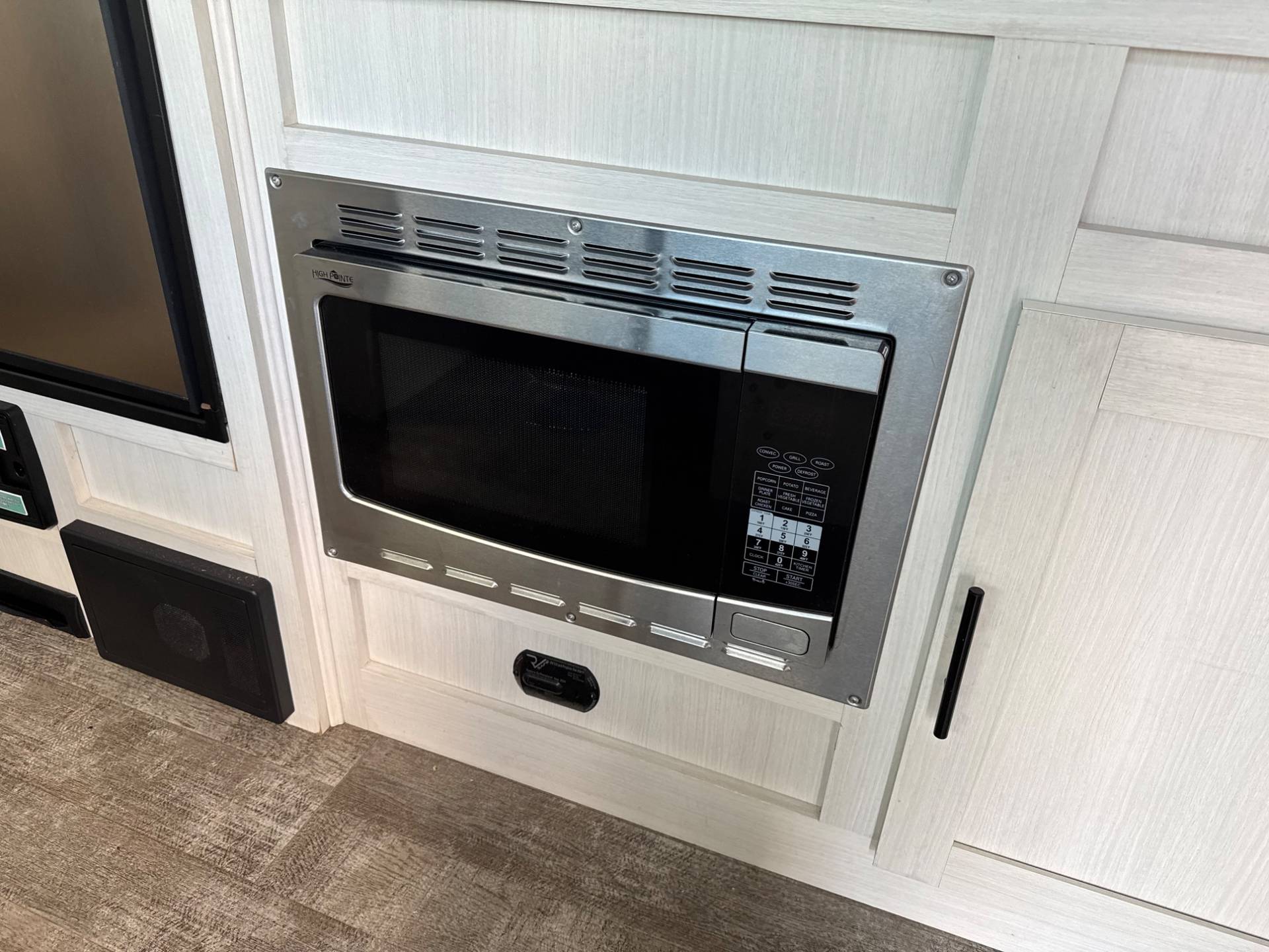 2022 Forest River 2022 Forest River R-Pod - thumbnail 10