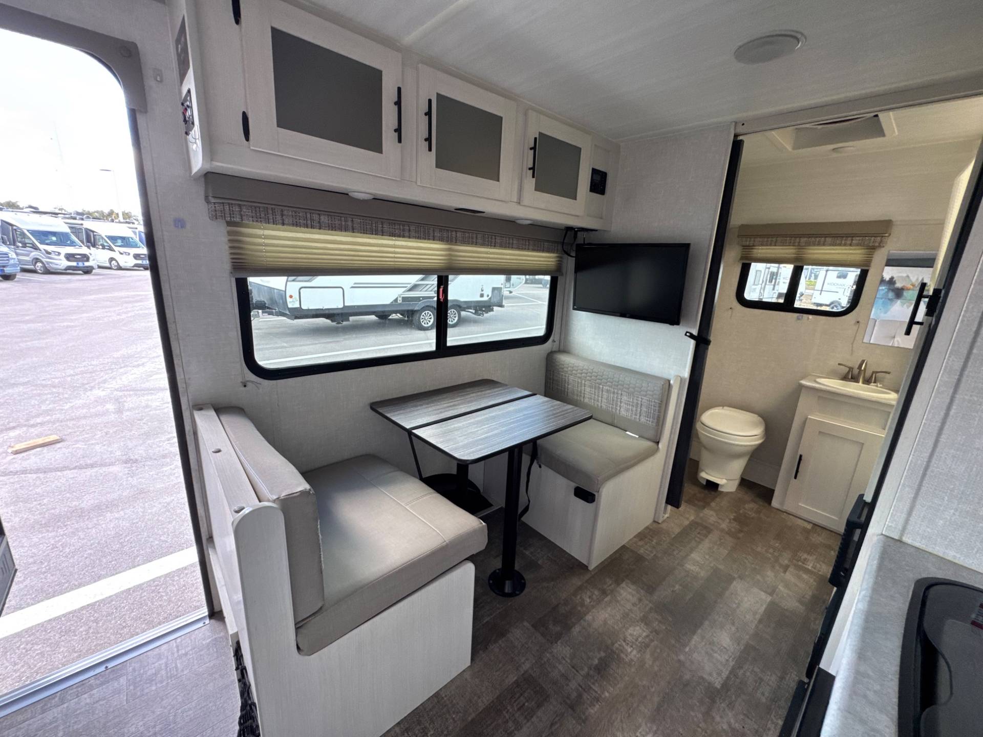 2022 Forest River 2022 Forest River R-Pod - thumbnail 13