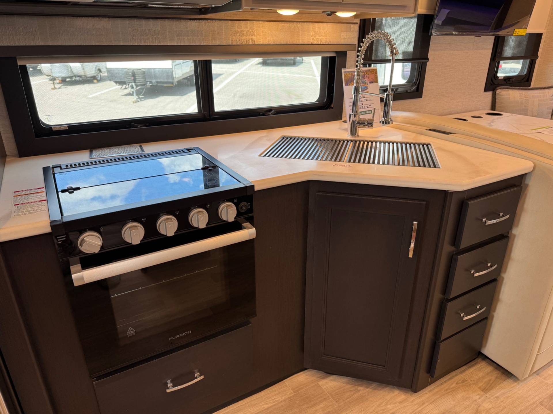 2026 Thor Motor Coach 2026 Thor Motor Coach Omni Trail - thumbnail 11