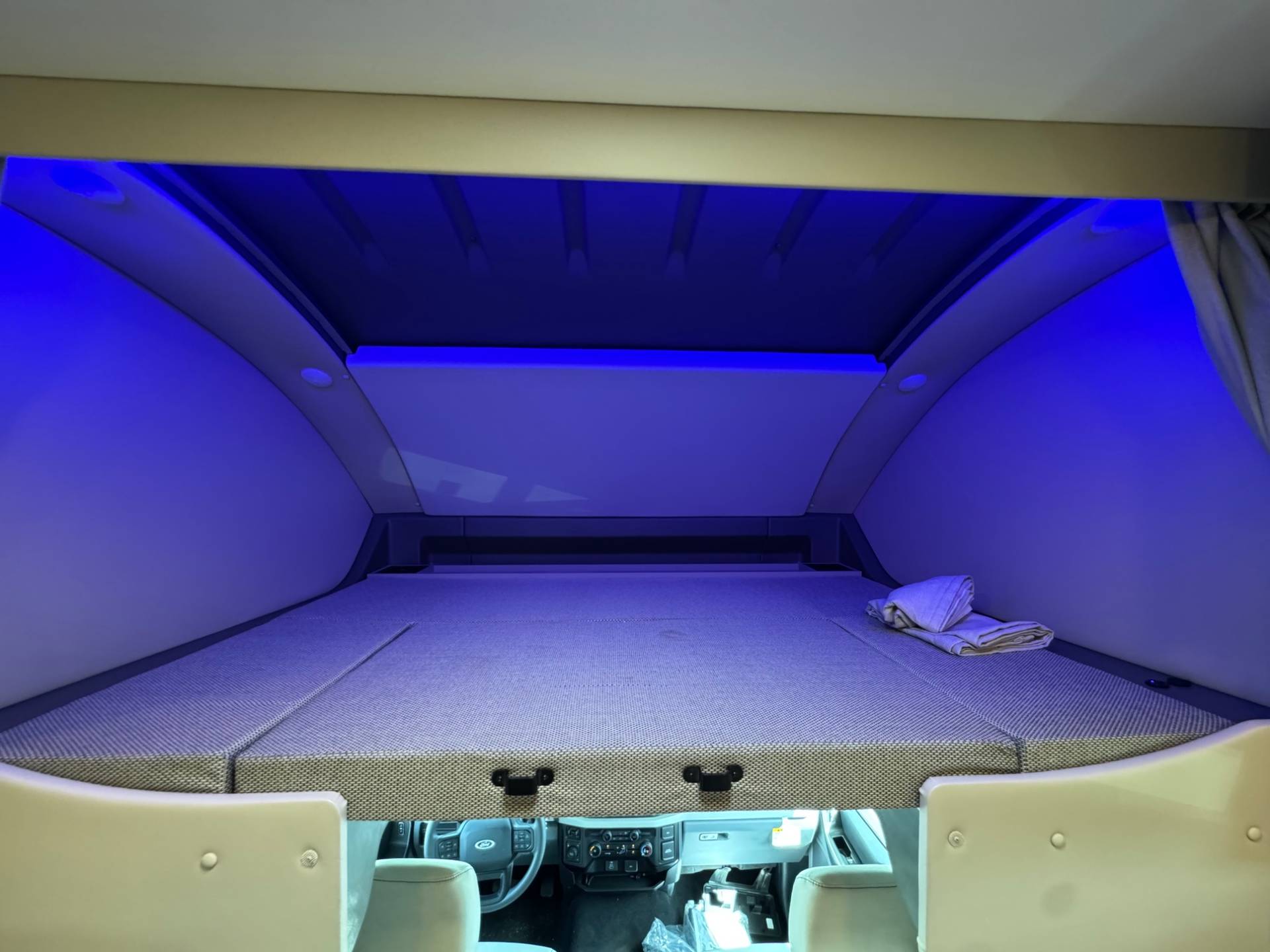 2026 Thor Motor Coach 2026 Thor Motor Coach Omni Trail - thumbnail 20