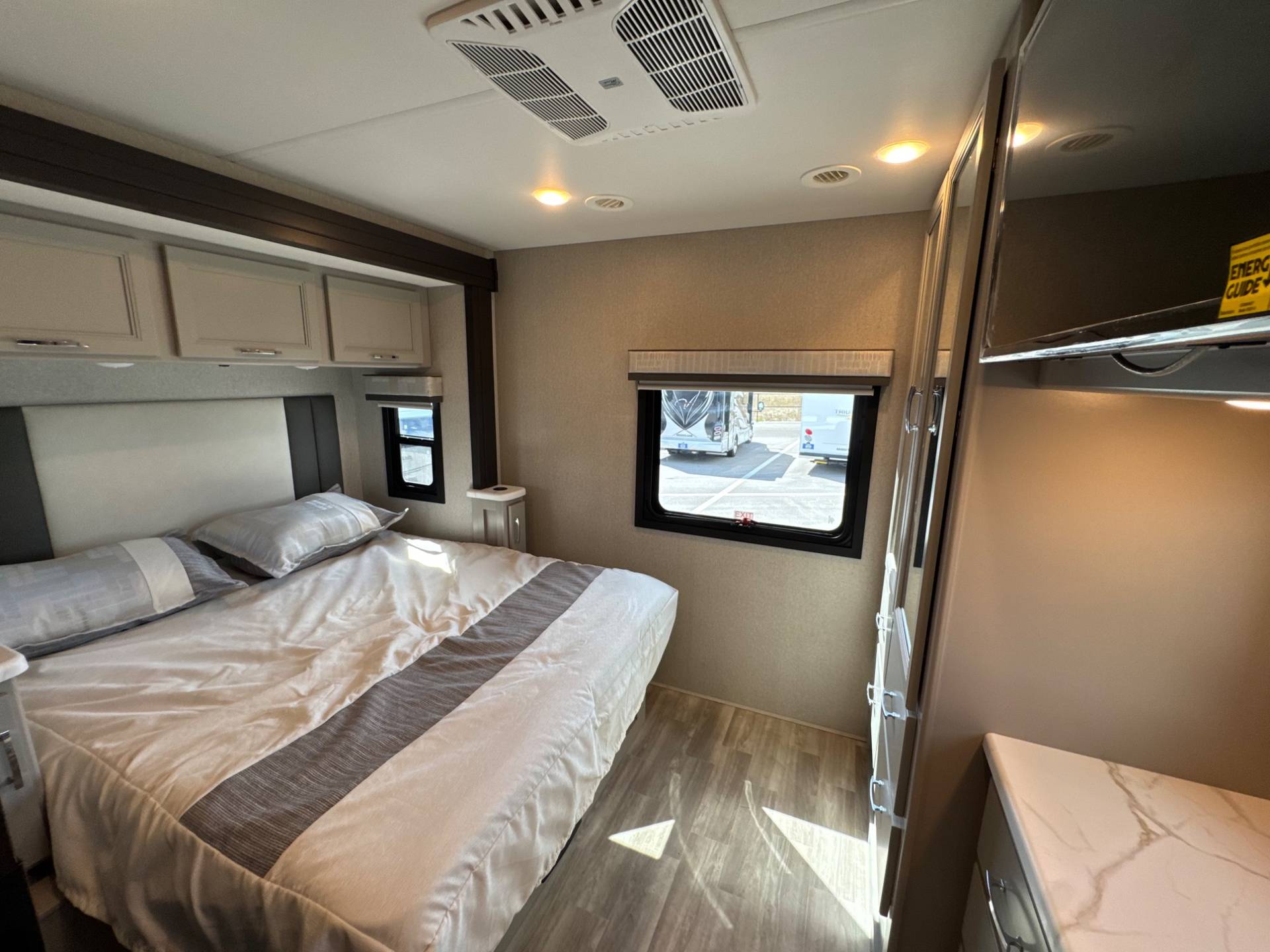 2026 Thor Motor Coach 2026 Thor Motor Coach Omni Trail - thumbnail 21