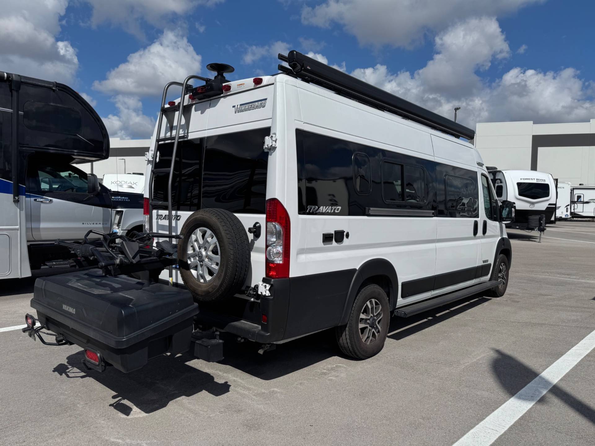 2025 Winnebago 2025 Winnebago Travato - thumbnail 5