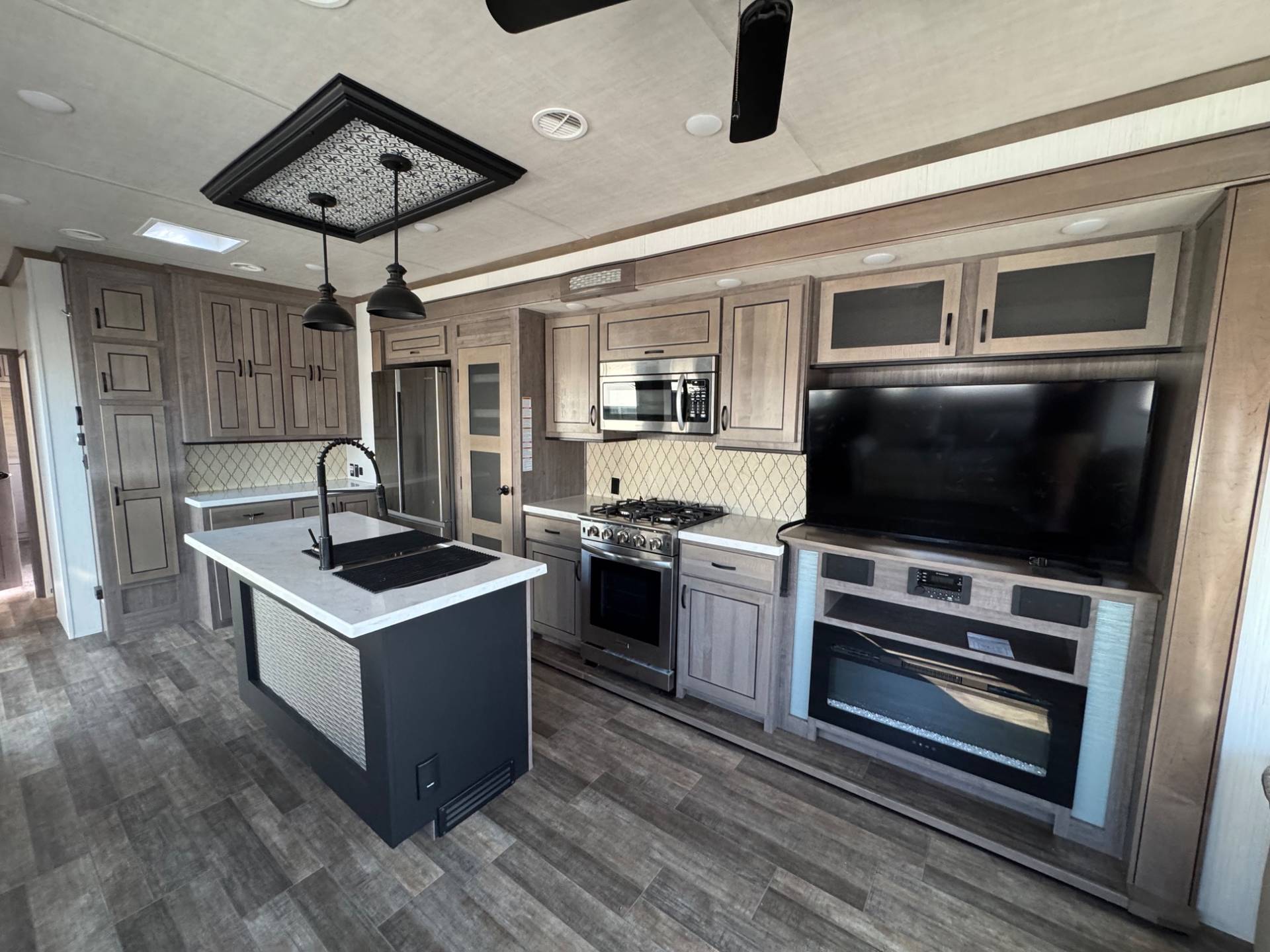 2021 Cedar Creek 2021 Cedar Creek FOREST RIVER - thumbnail 7