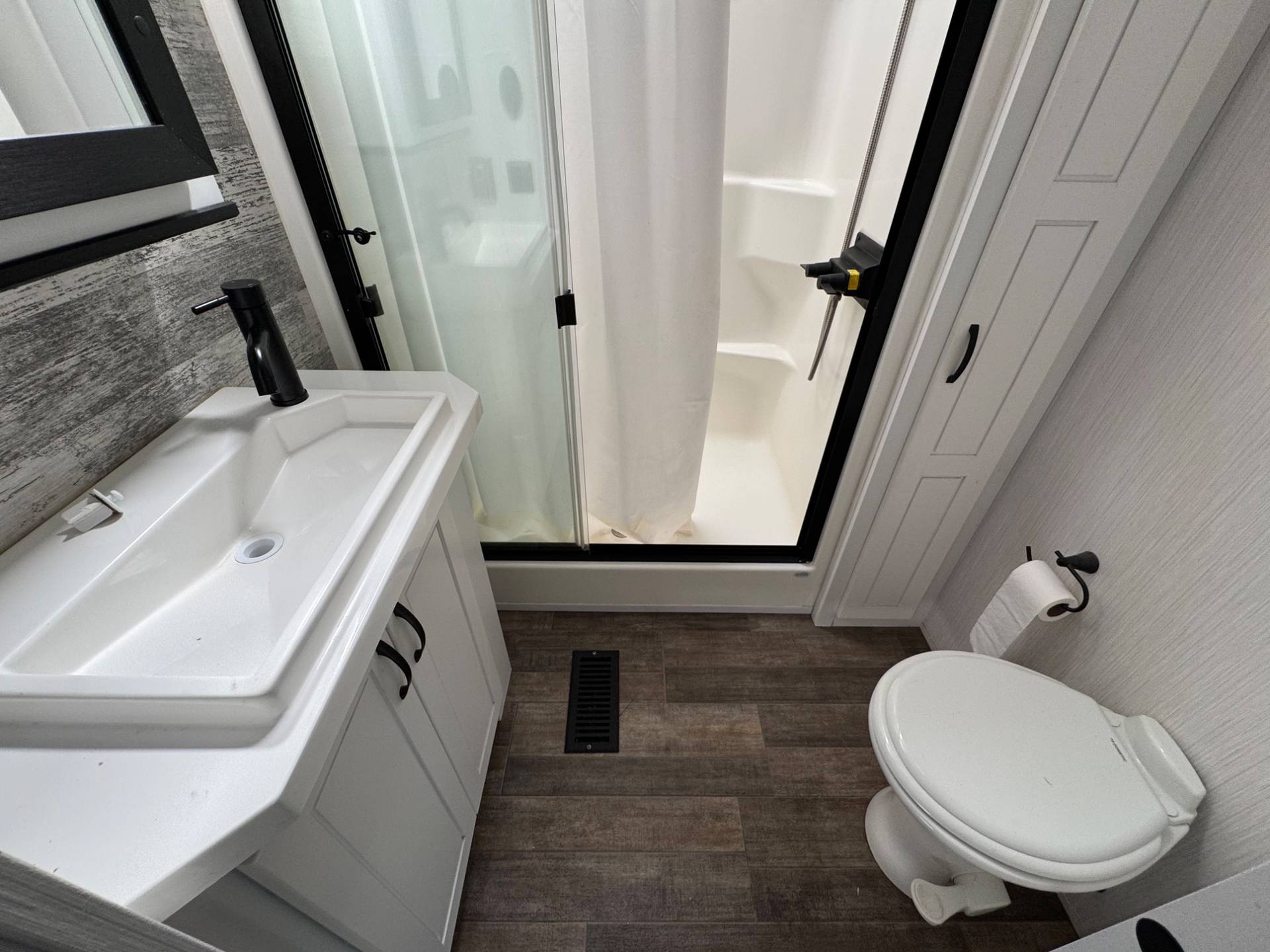 2021 Cedar Creek 2021 Cedar Creek FOREST RIVER - thumbnail 19