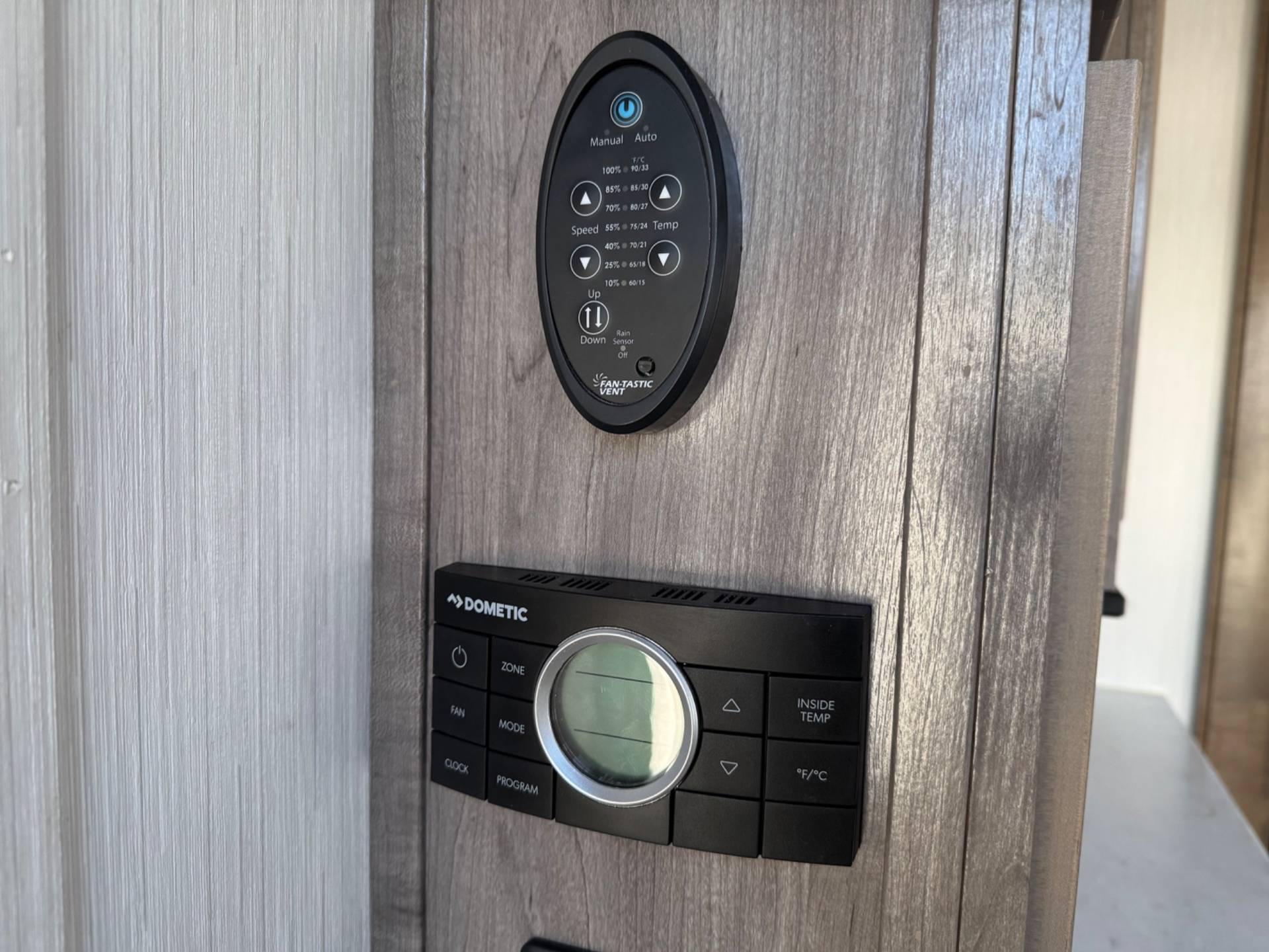 2021 Cedar Creek 2021 Cedar Creek FOREST RIVER - thumbnail 24