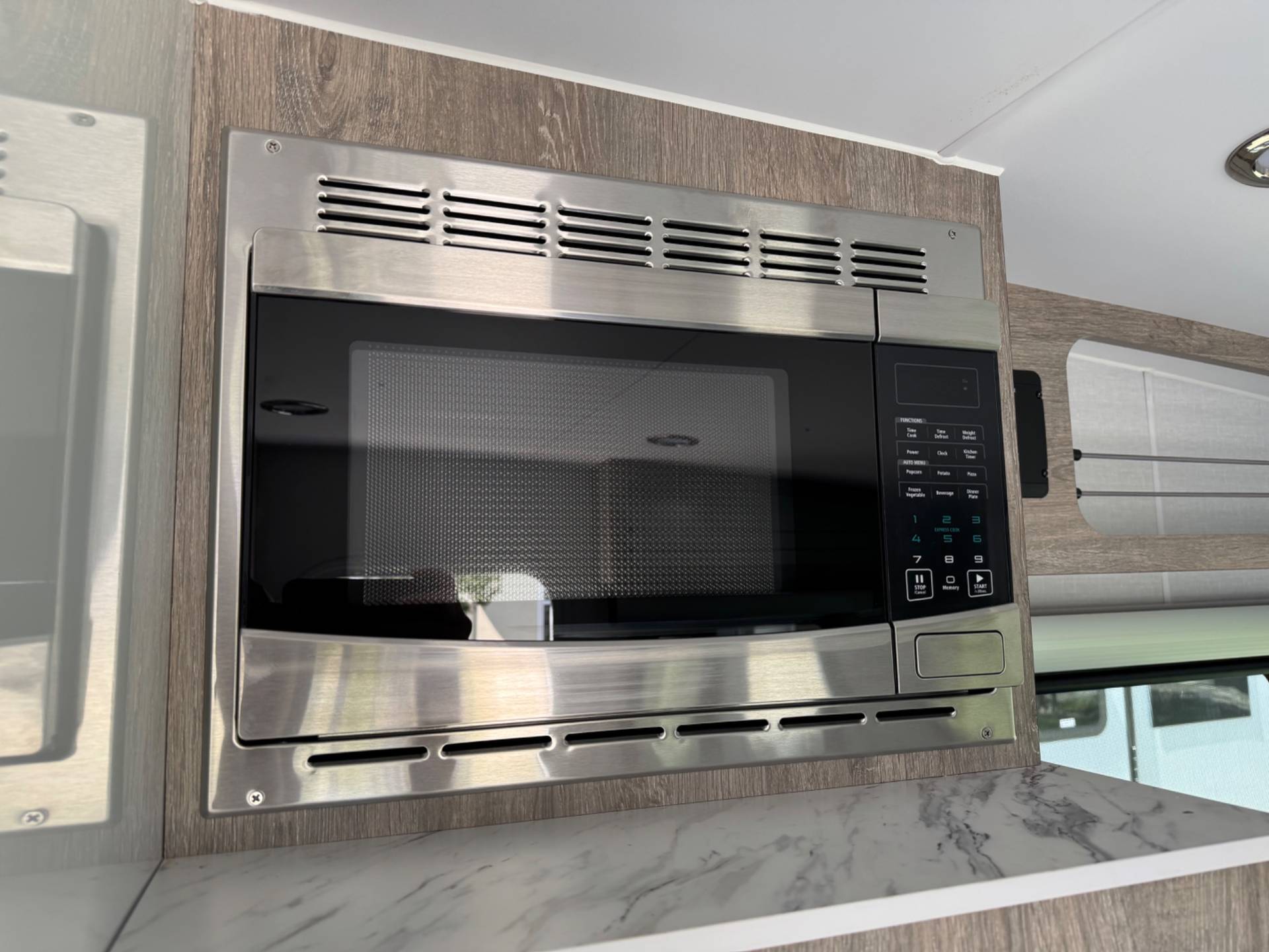 2026 inTech RV 2026 inTech RV Sol - thumbnail 17