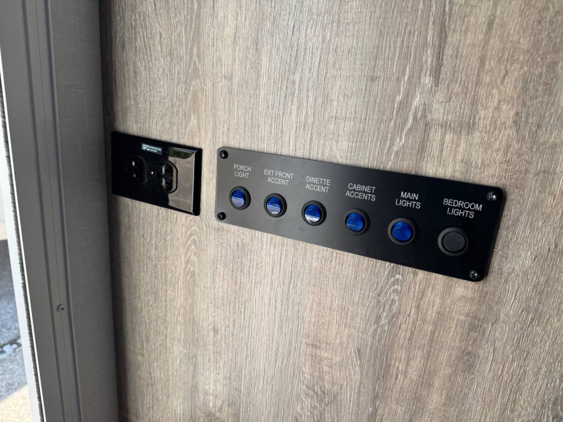 2026 inTech RV 2026 inTech RV Sol - thumbnail 20