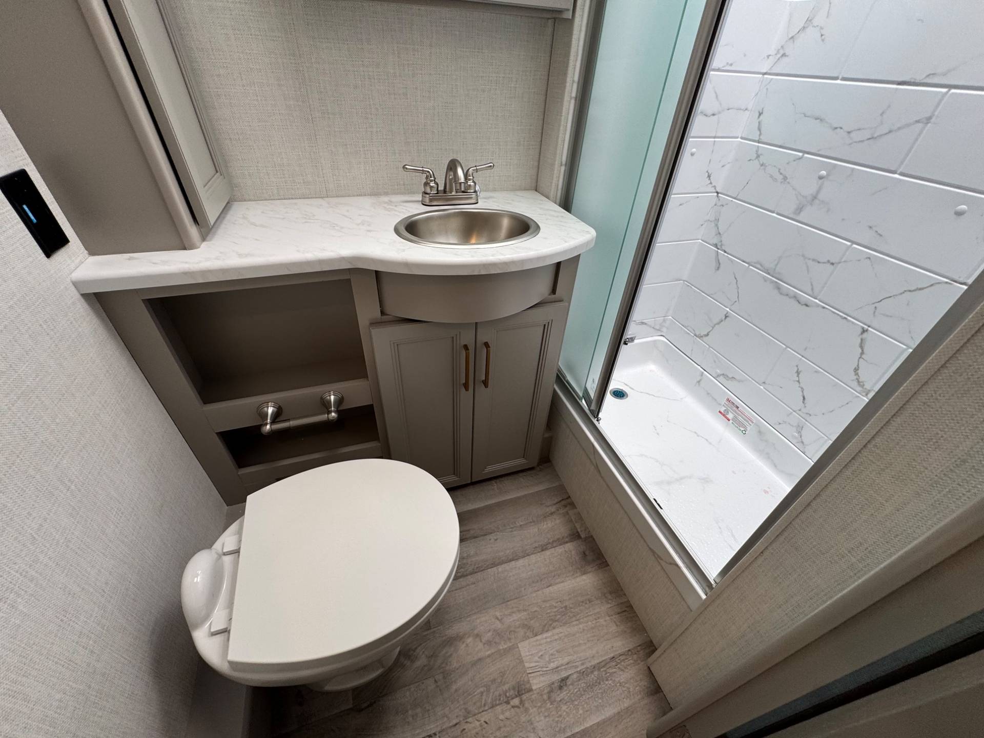 2026 Thor Motor Coach 2026 Thor Motor Coach Hurricane - thumbnail 22