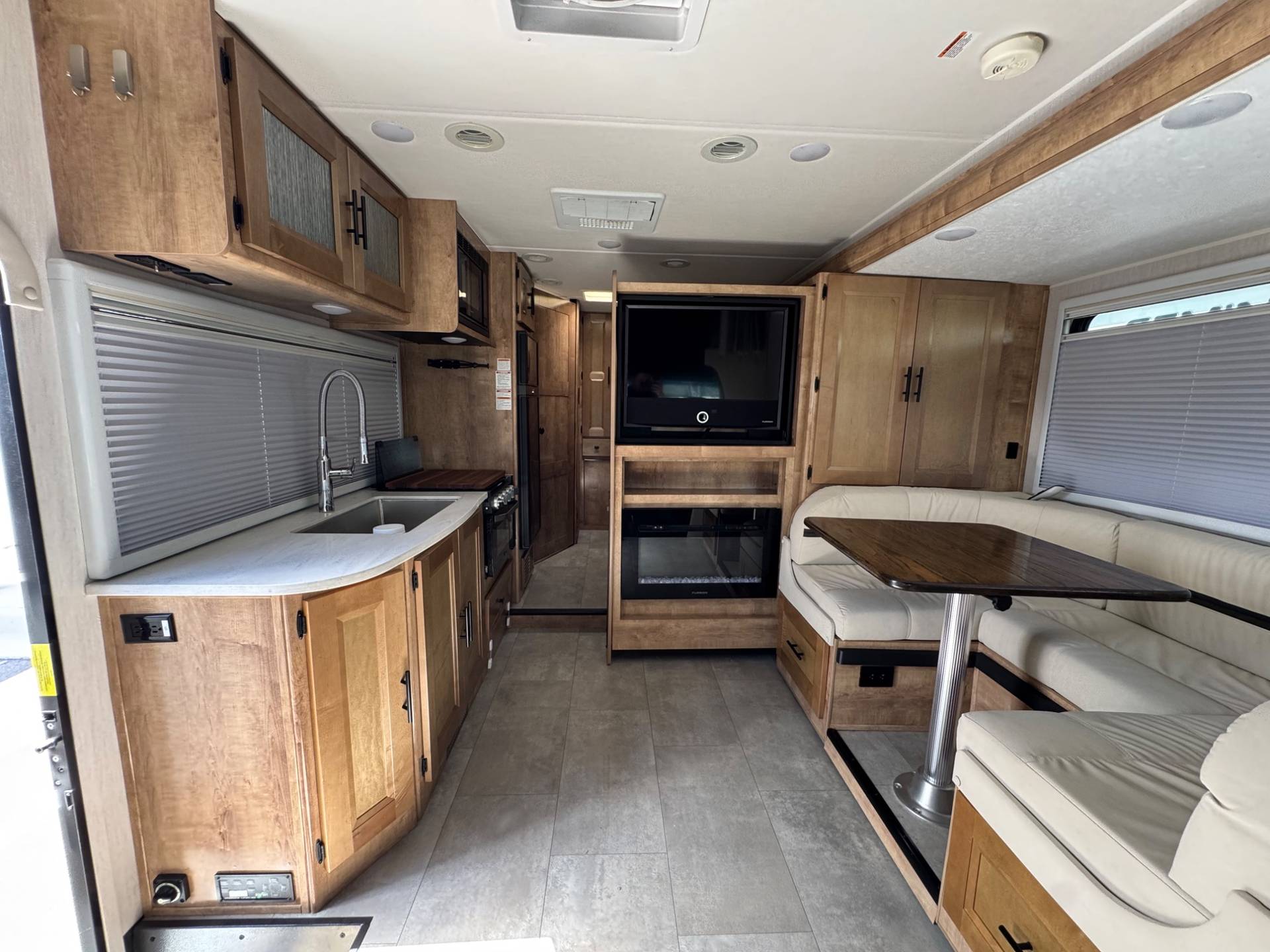 2021 Coachmen 2021 Coachmen Prism - thumbnail 7