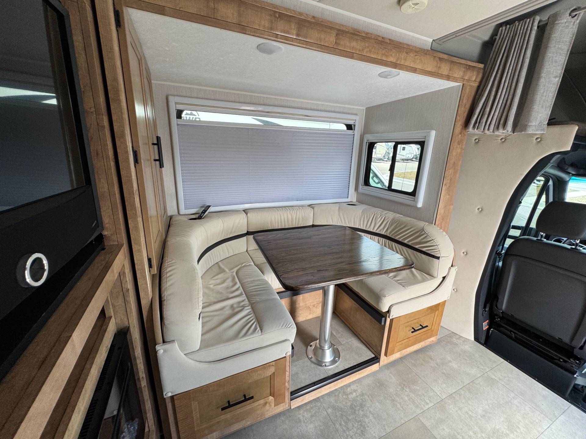 2021 Coachmen 2021 Coachmen Prism - thumbnail 13