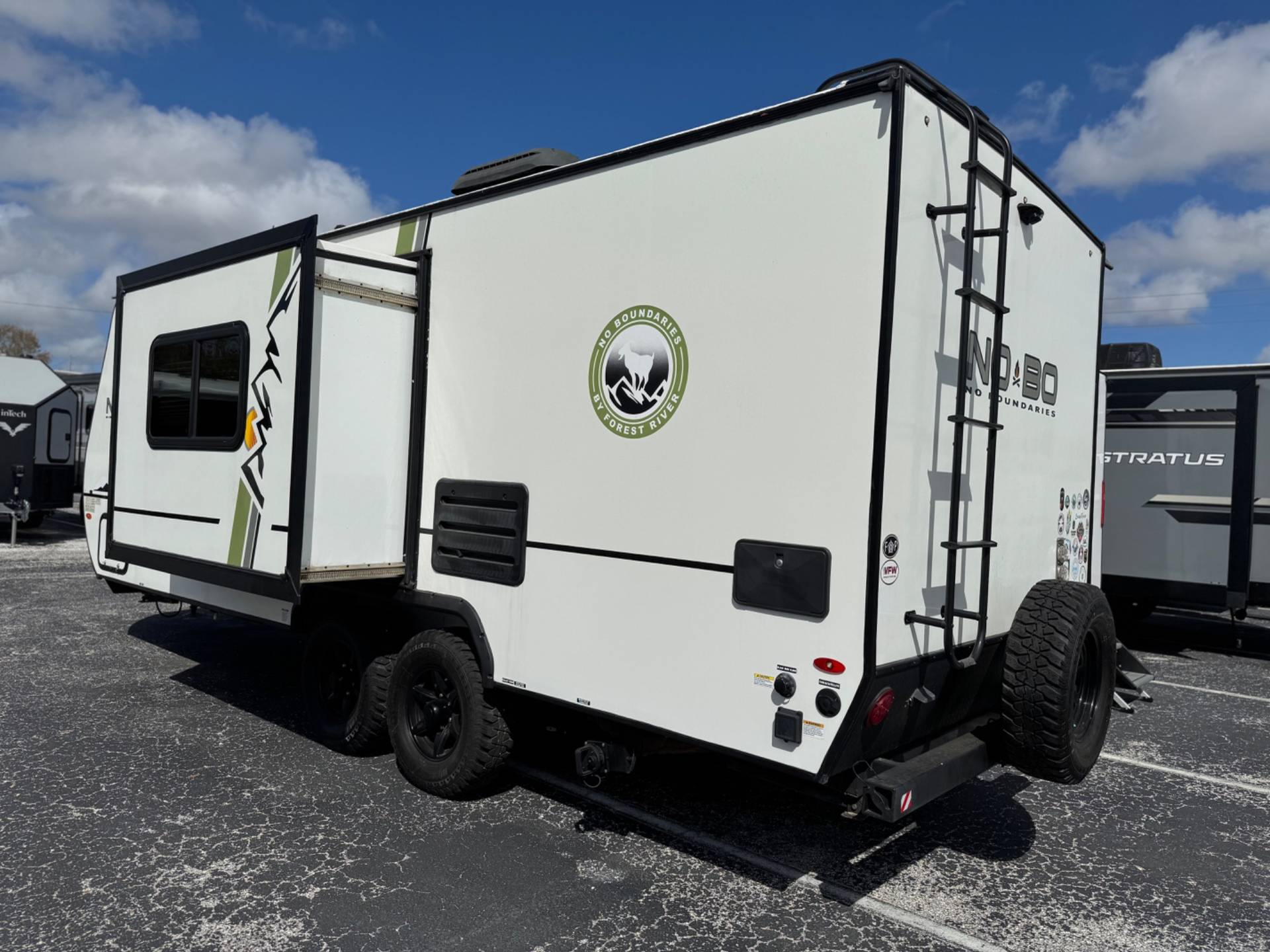 2020 Forest River 2020 Forest River No Boundaries - thumbnail 3