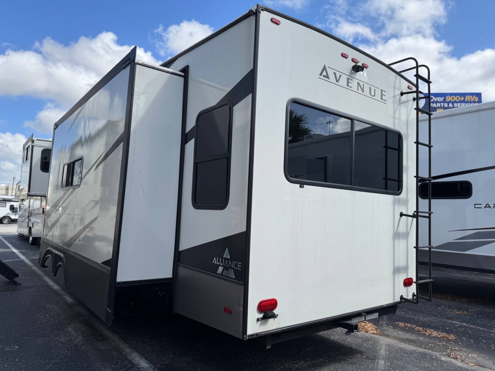 2022 Alliance RV 2022 Alliance RV Avenue - thumbnail 4