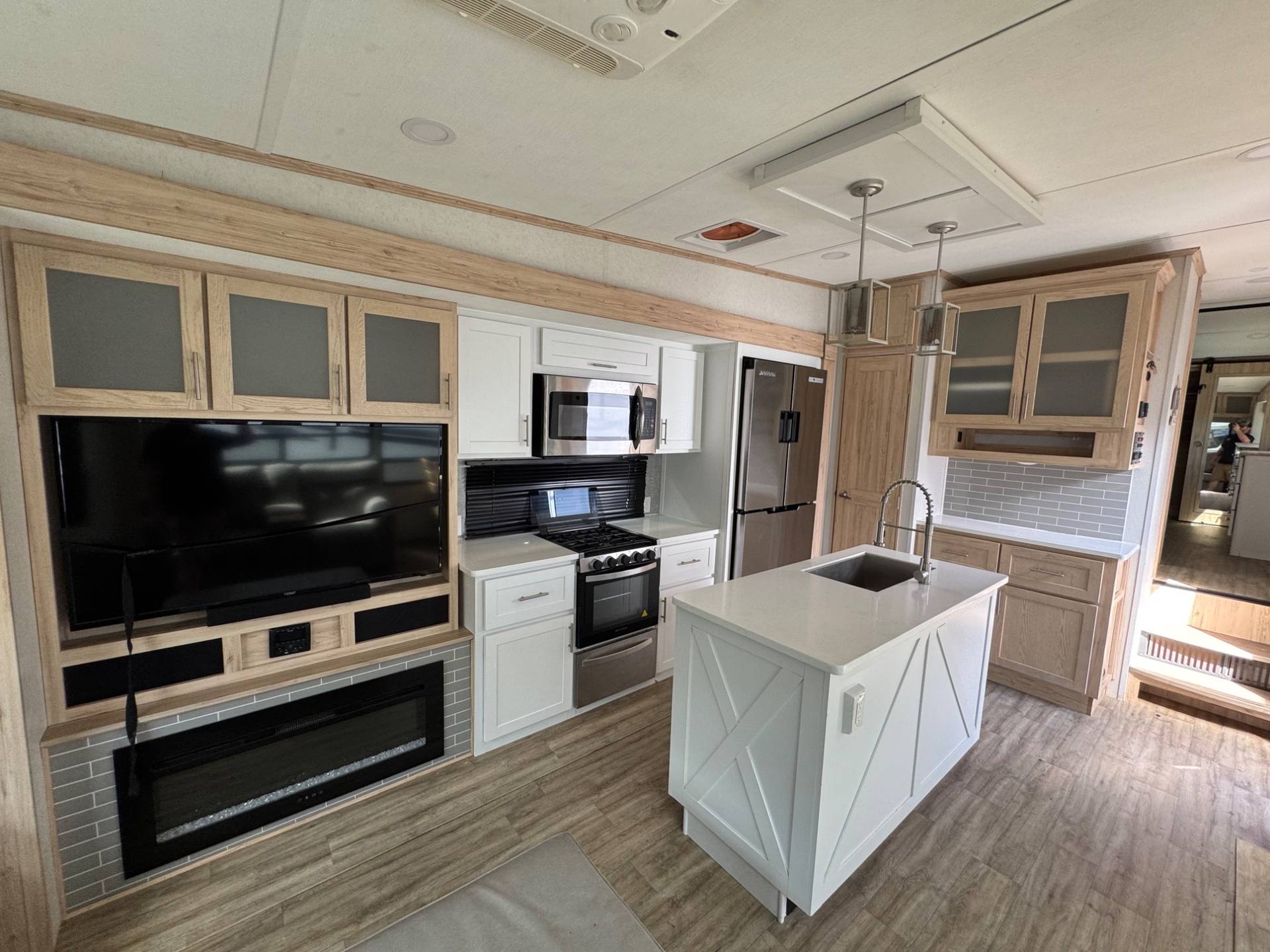 2022 Alliance RV 2022 Alliance RV Avenue - thumbnail 8