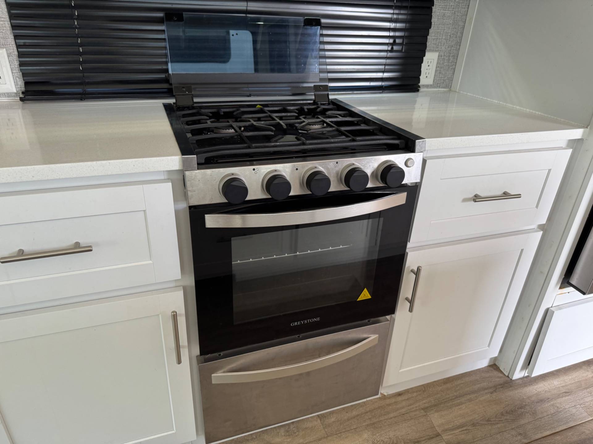 2022 Alliance RV 2022 Alliance RV Avenue - thumbnail 10