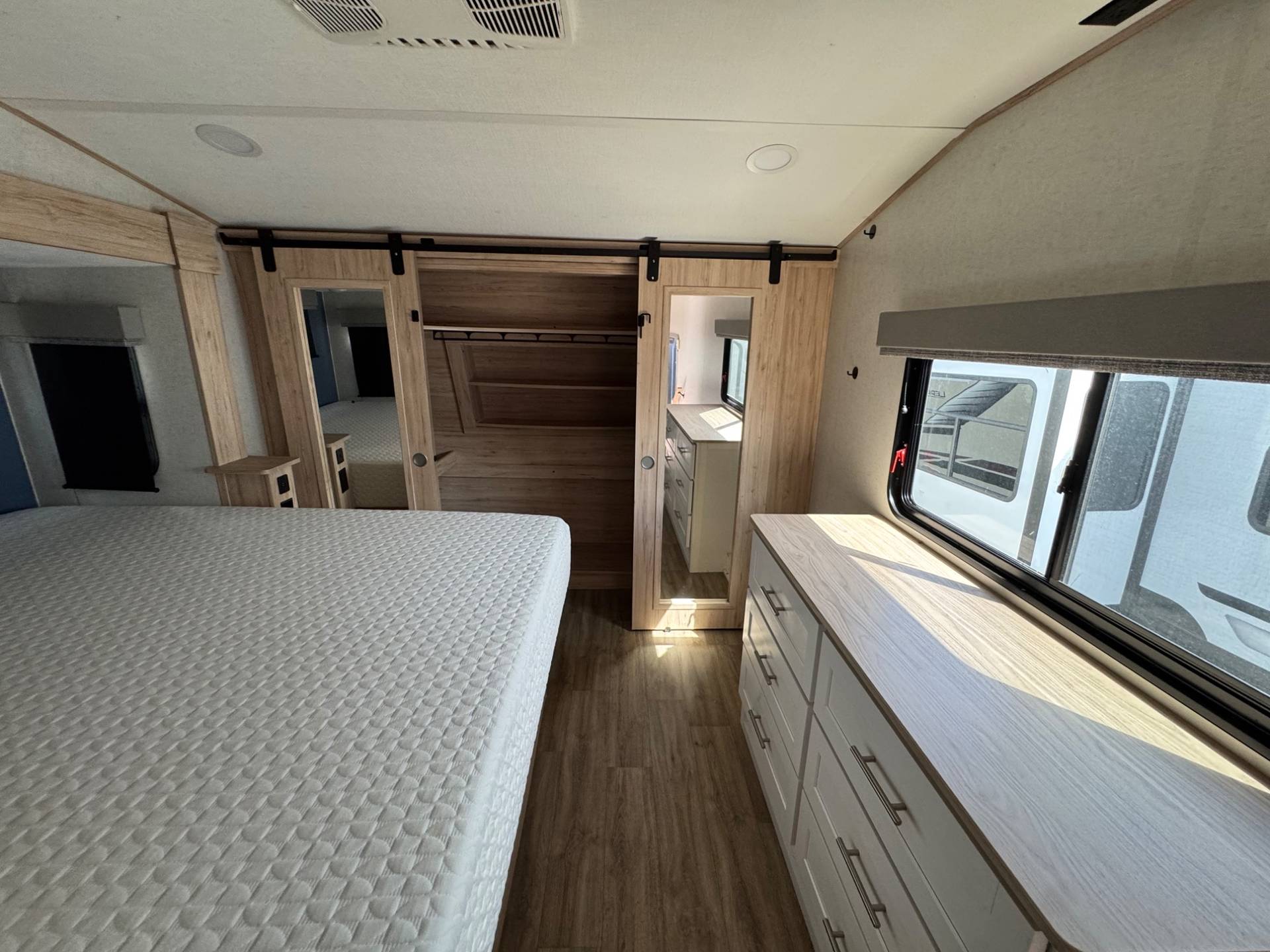 2022 Alliance RV 2022 Alliance RV Avenue - thumbnail 20