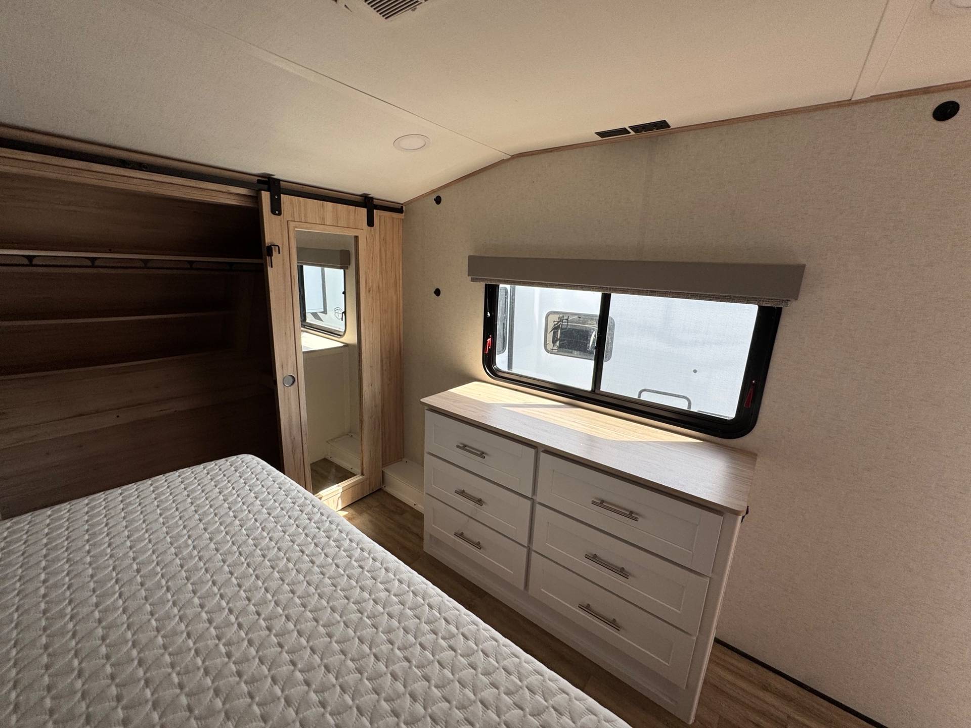 2022 Alliance RV 2022 Alliance RV Avenue - thumbnail 21