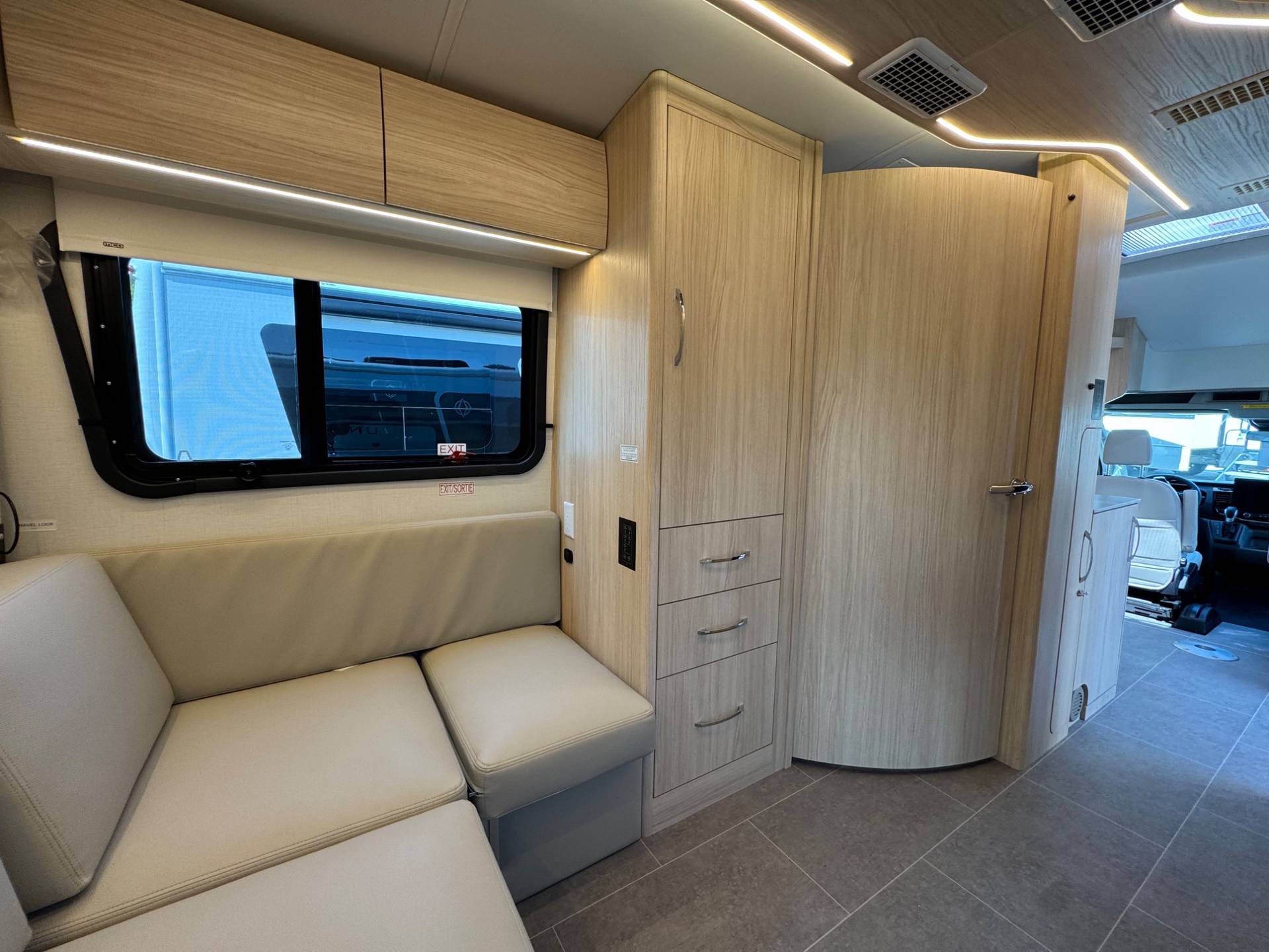 2026 Leisure Travel Vans 2026 Leisure Travel Vans Wonder - thumbnail 18