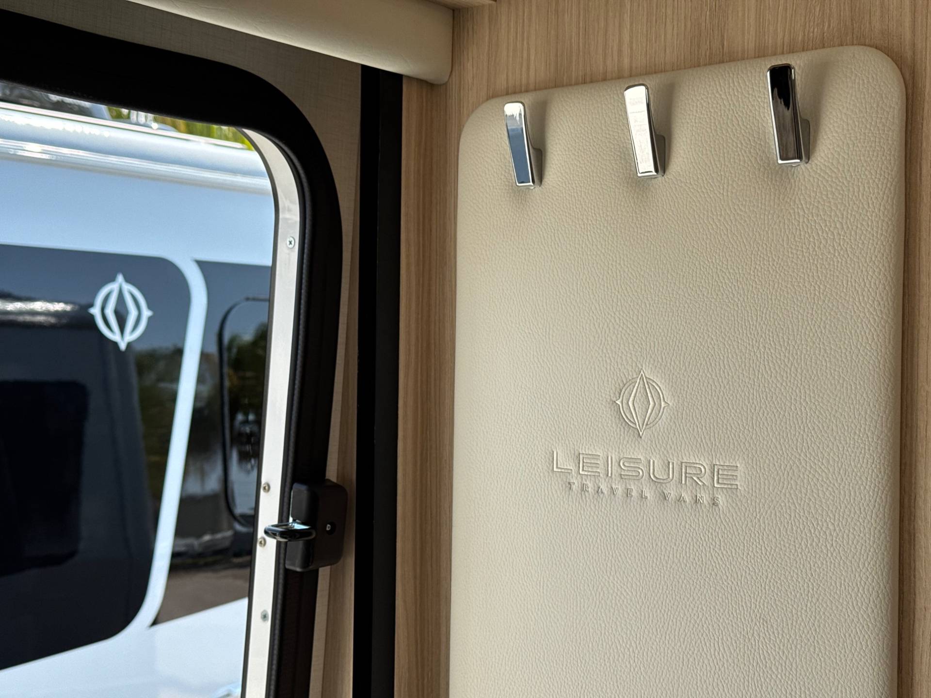 2026 Leisure Travel Vans 2026 Leisure Travel Vans Unity - thumbnail 23