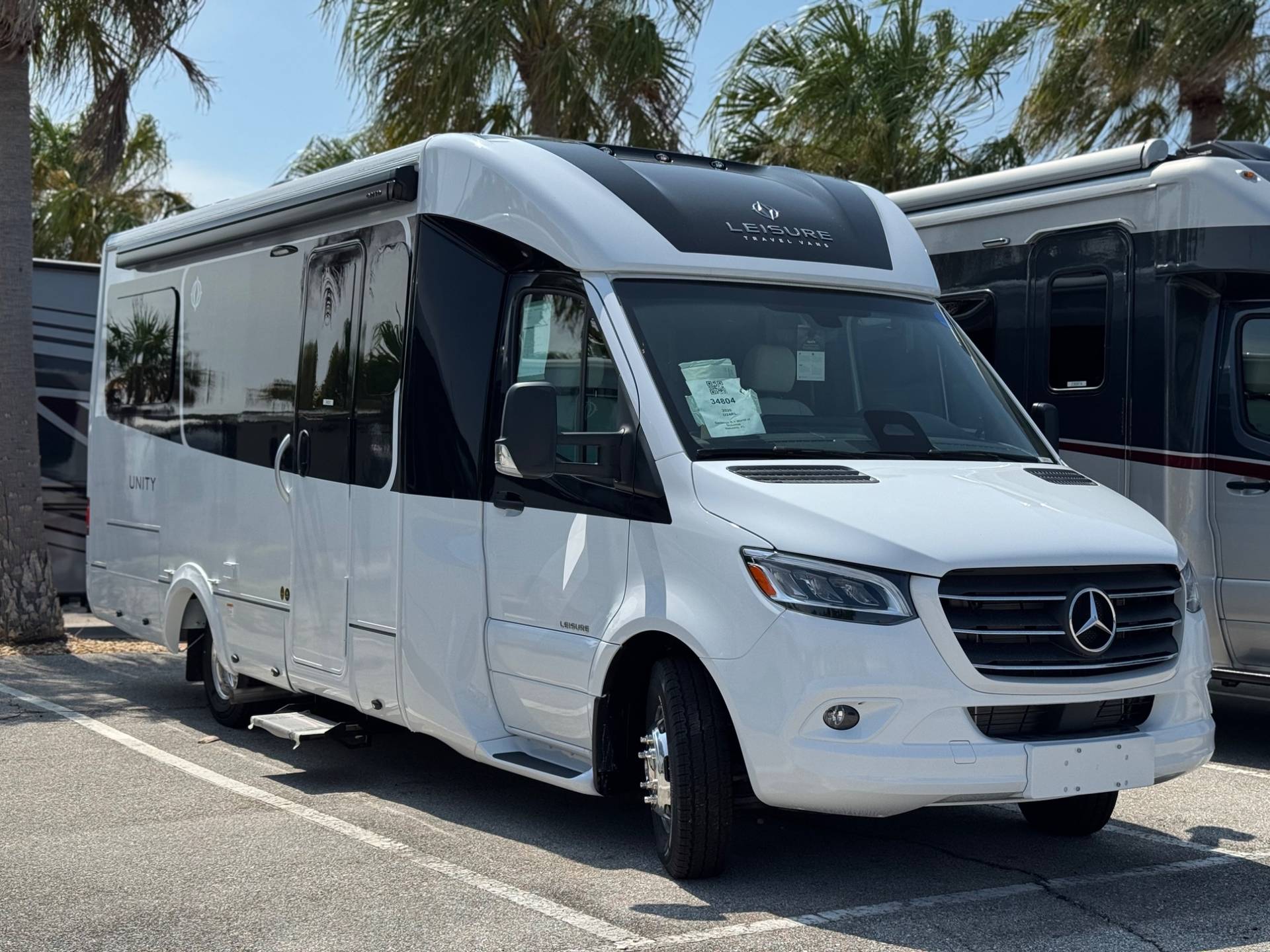 2026 Leisure Travel Vans 2026 Leisure Travel Vans Unity - thumbnail 1