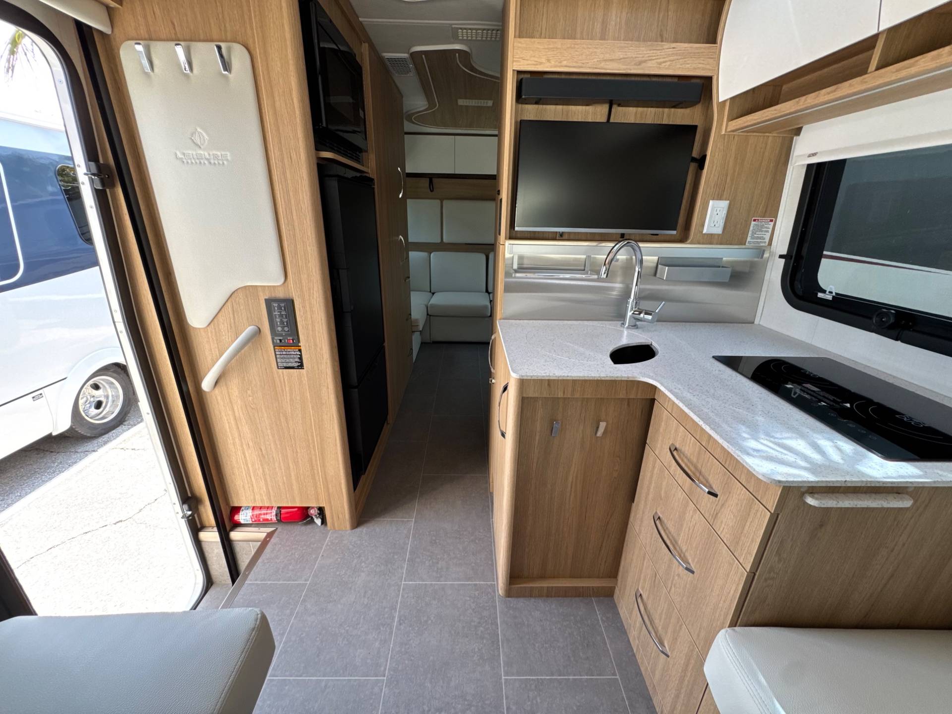 2026 Leisure Travel Vans 2026 Leisure Travel Vans Unity - thumbnail 6