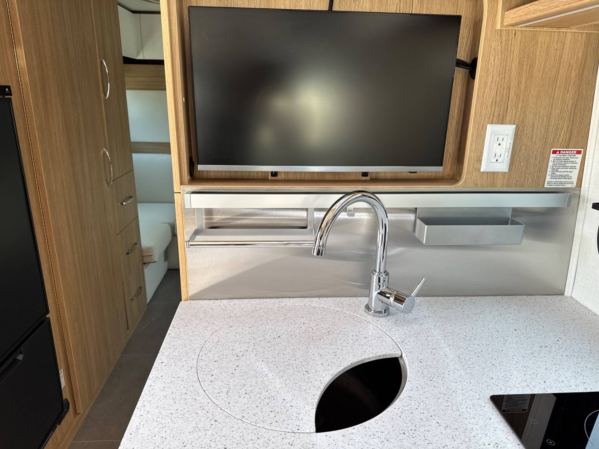 2026 Leisure Travel Vans 2026 Leisure Travel Vans Unity - thumbnail 11