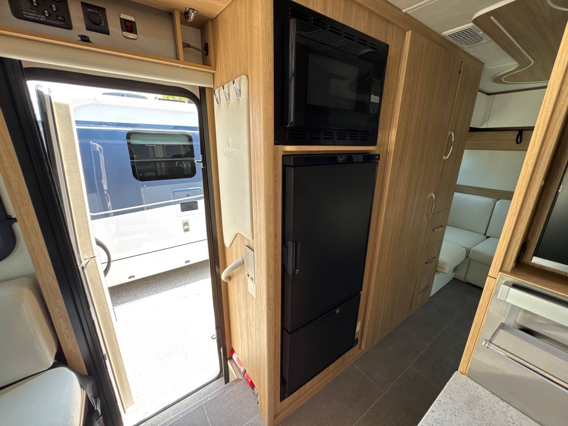 2026 Leisure Travel Vans 2026 Leisure Travel Vans Unity - thumbnail 12