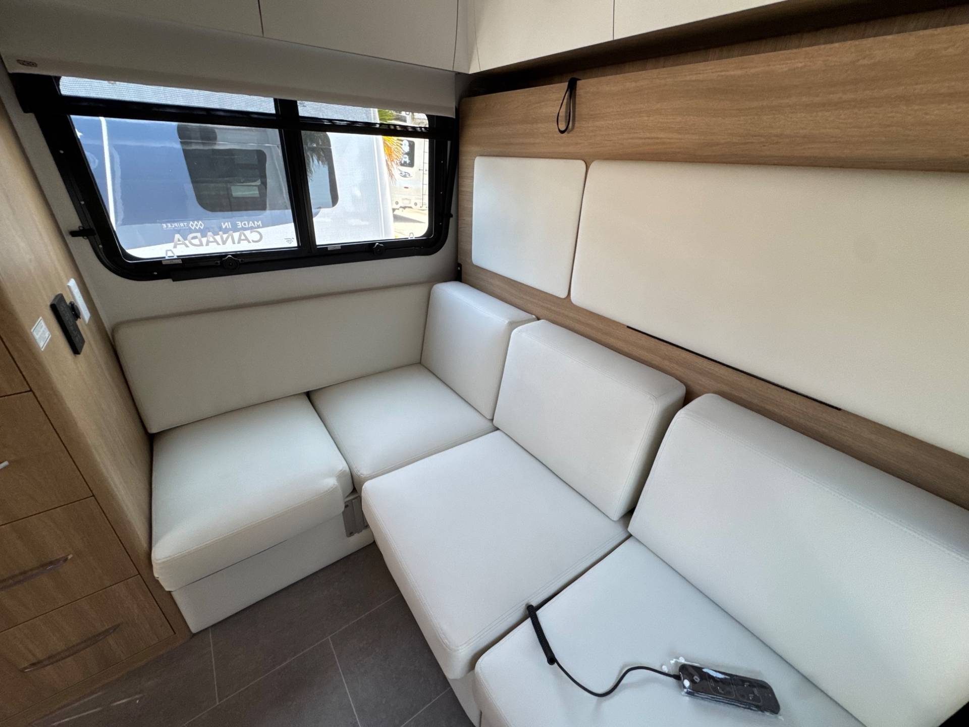 2026 Leisure Travel Vans 2026 Leisure Travel Vans Unity - thumbnail 15