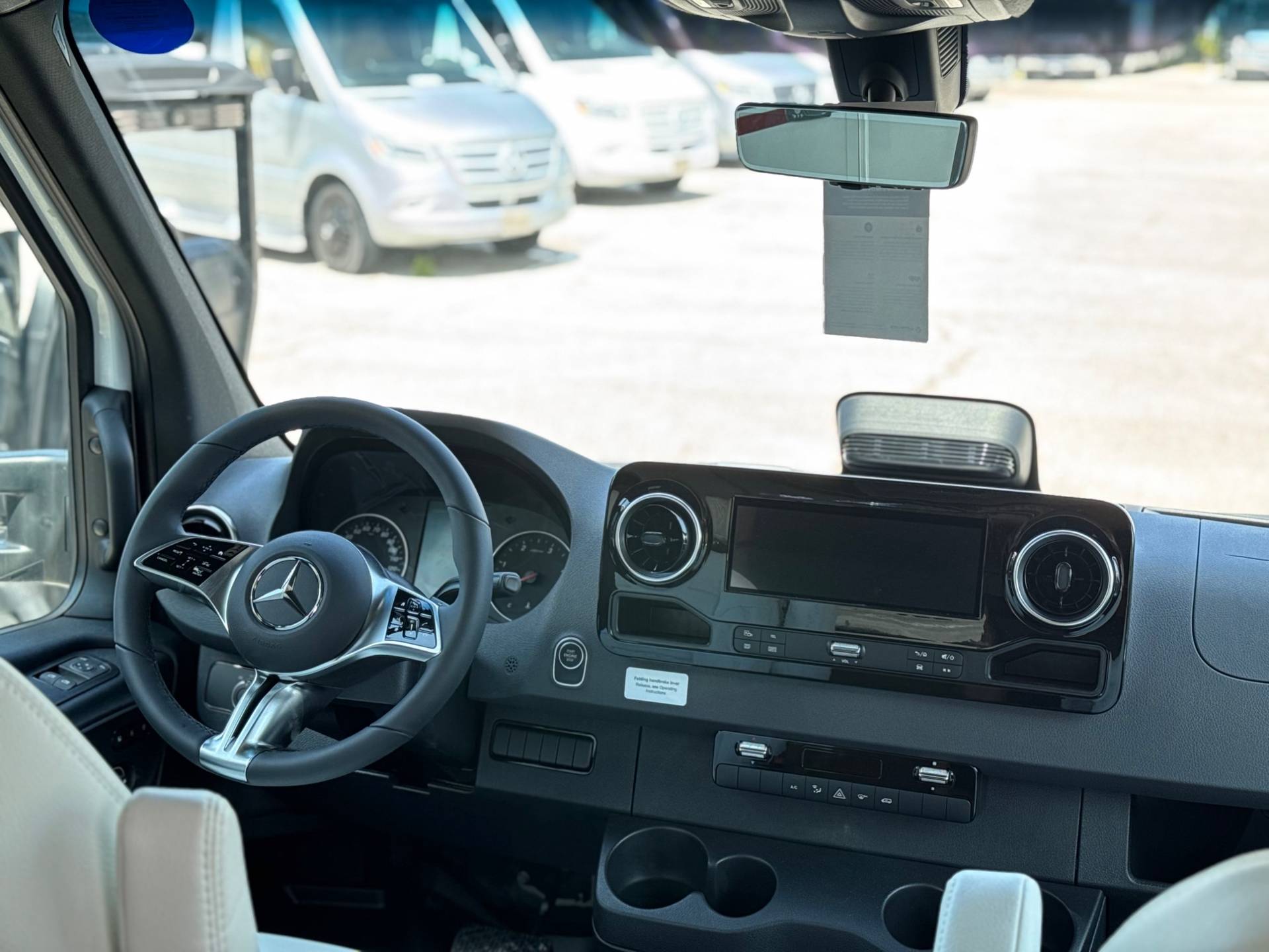 2026 Leisure Travel Vans 2026 Leisure Travel Vans Unity - thumbnail 21