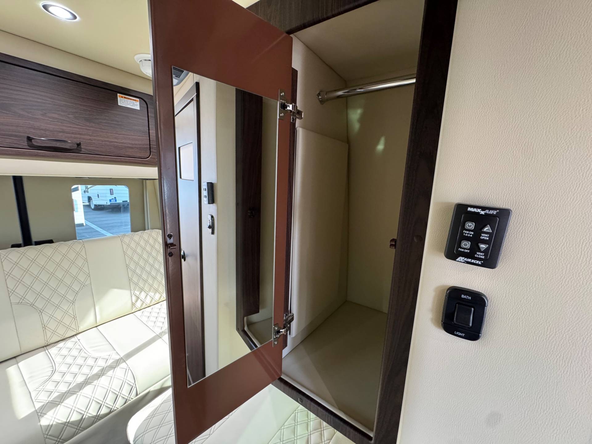 2026 Midwest Automotive Designs 2026 Midwest Automotive Designs Passage - thumbnail 16