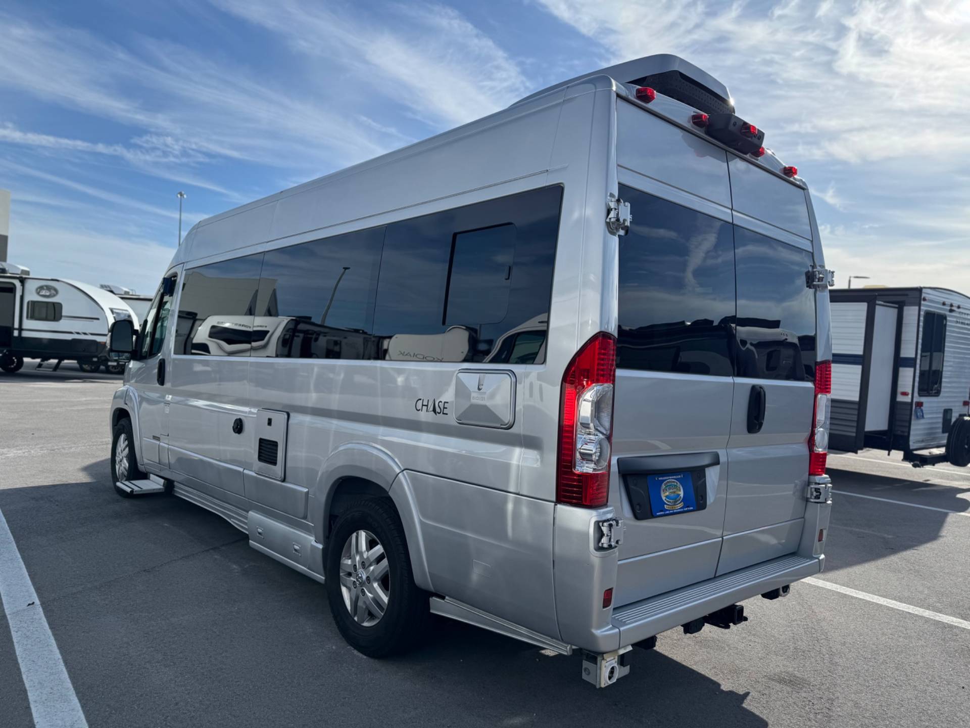 2023 Roadtrek 2023 Roadtrek Chase - thumbnail 3