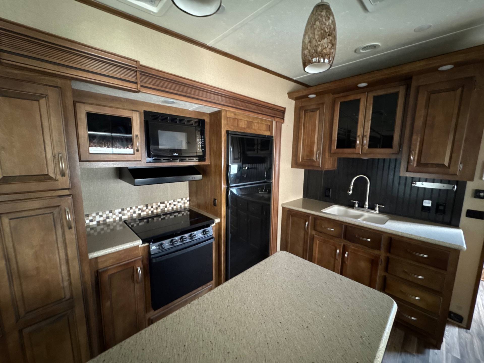 2016 Coachmen 2016 Coachmen Chaparral - thumbnail 7