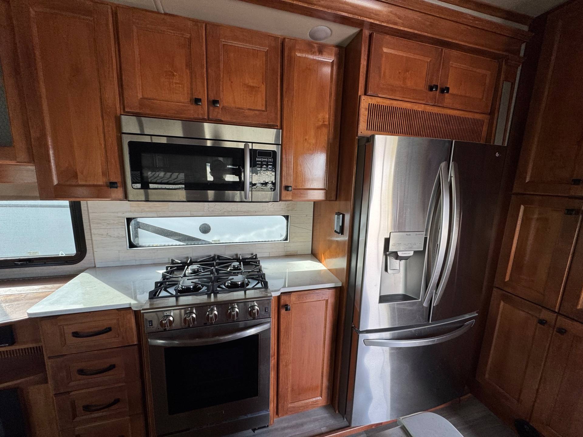 2022 Vanleigh 2022 Vanleigh Beacon - thumbnail 8