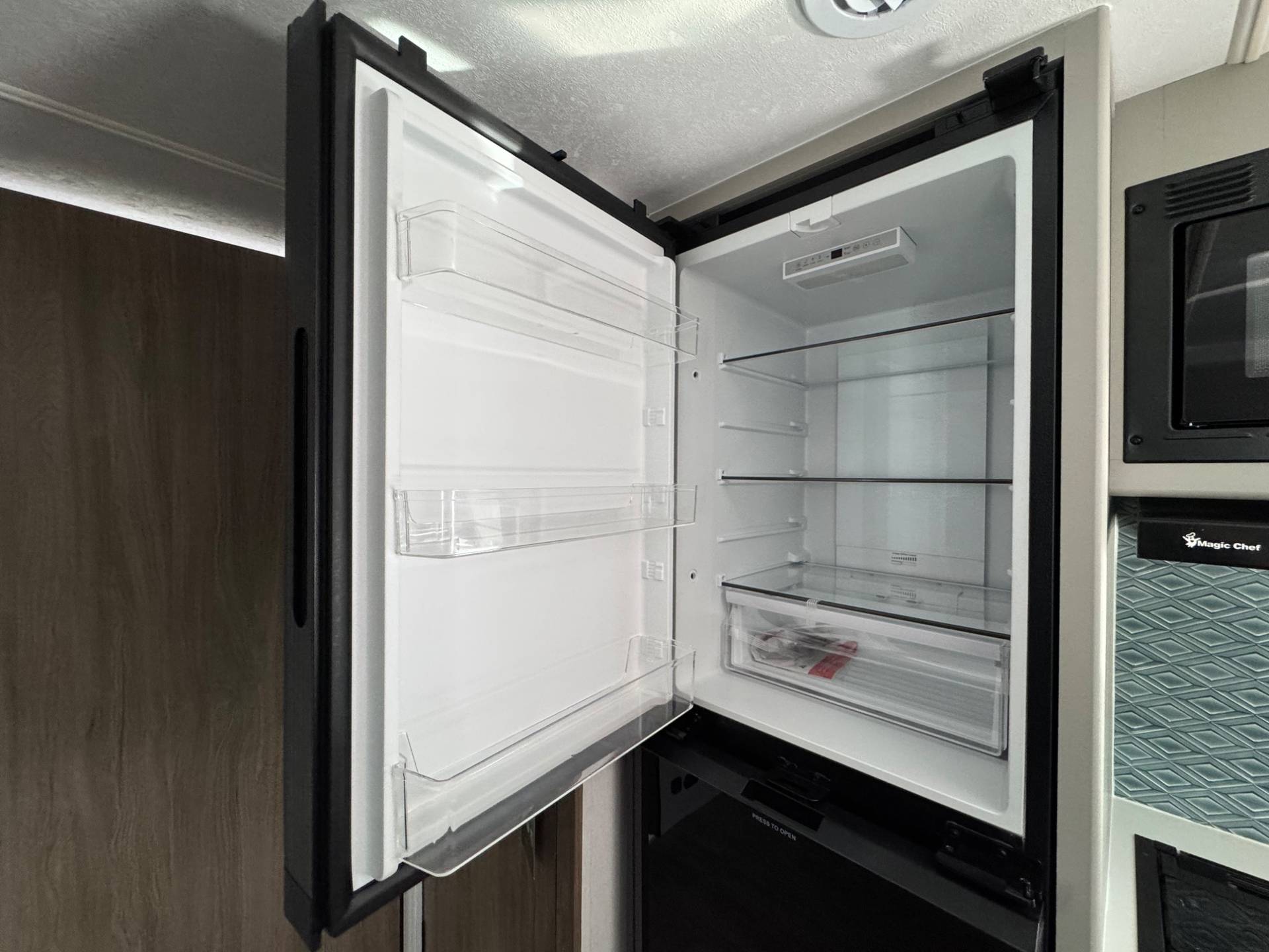 2026 Coachmen 2026 Coachmen Freedom Express Liberty Edition - thumbnail 10