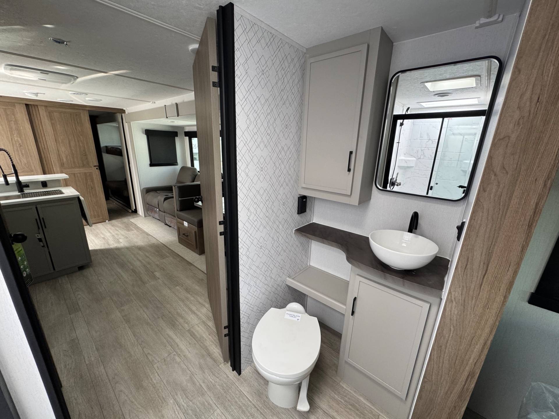 2026 Coachmen 2026 Coachmen Freedom Express Liberty Edition - thumbnail 23