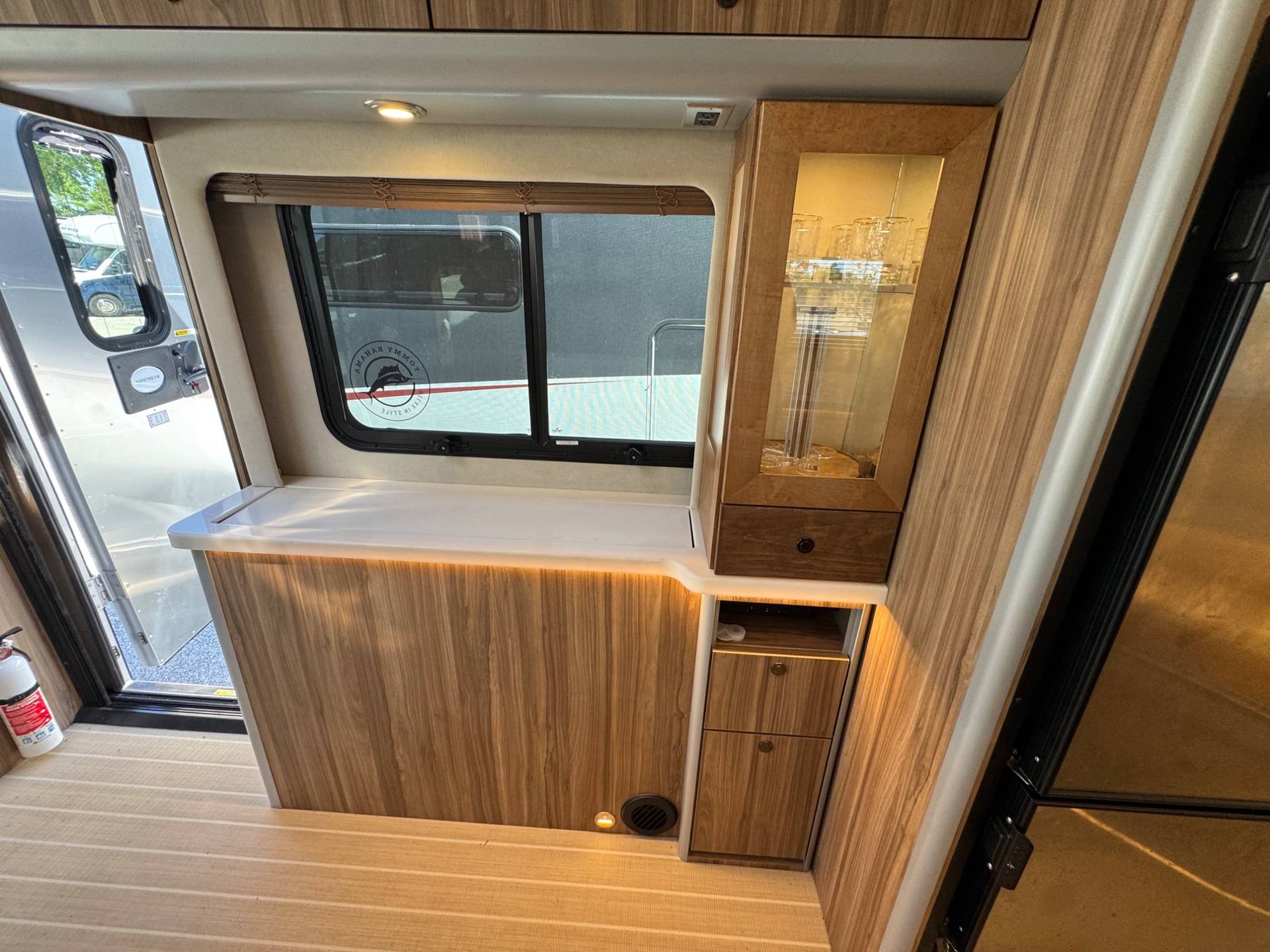 2022 Airstream 2022 Airstream Atlas - thumbnail 17