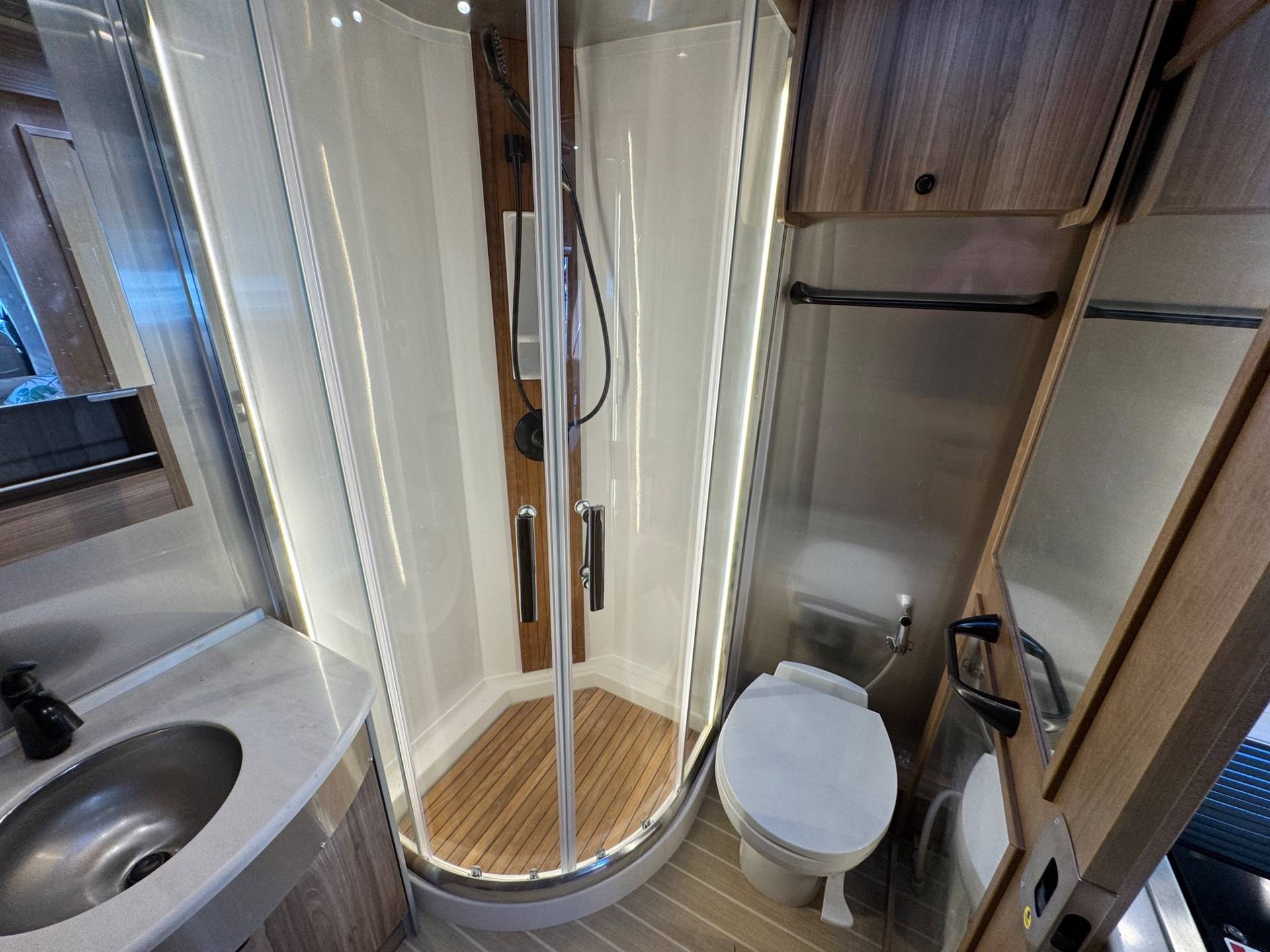 2022 Airstream 2022 Airstream Atlas - thumbnail 23