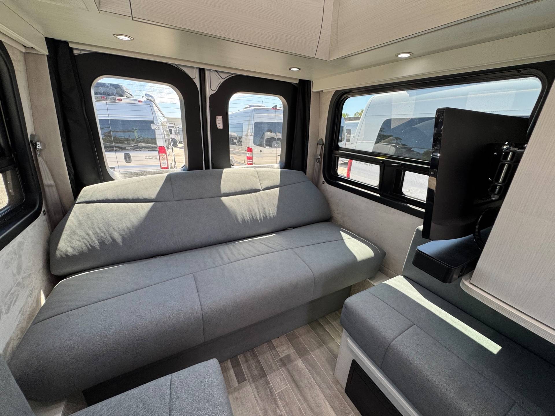 2023 Pleasure-Way 2023 Pleasure-Way Plateau - thumbnail 13