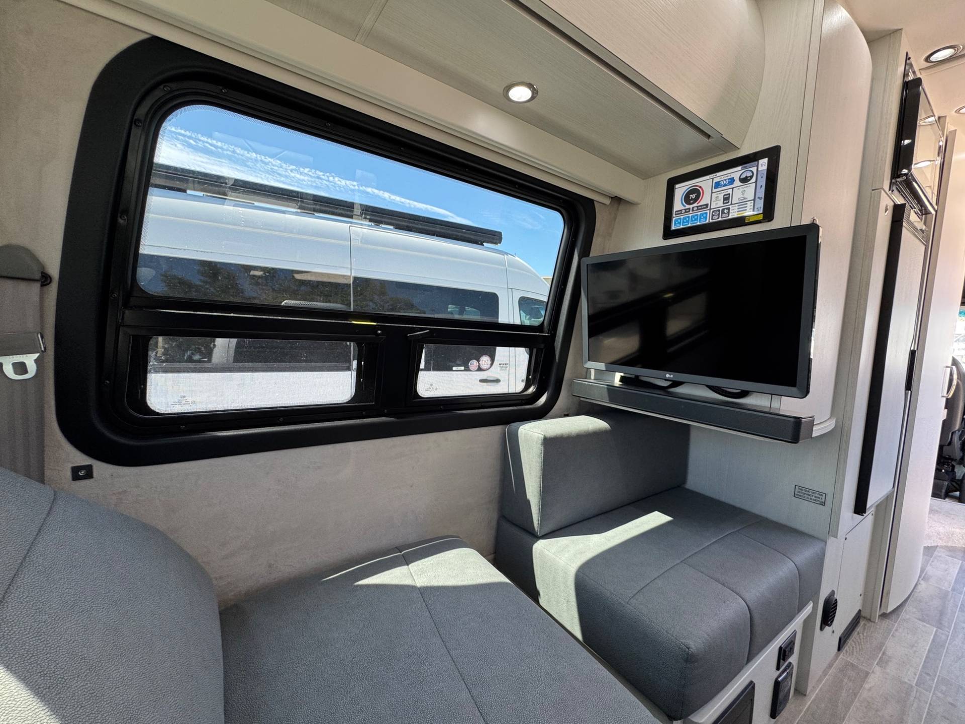 2023 Pleasure-Way 2023 Pleasure-Way Plateau - thumbnail 14