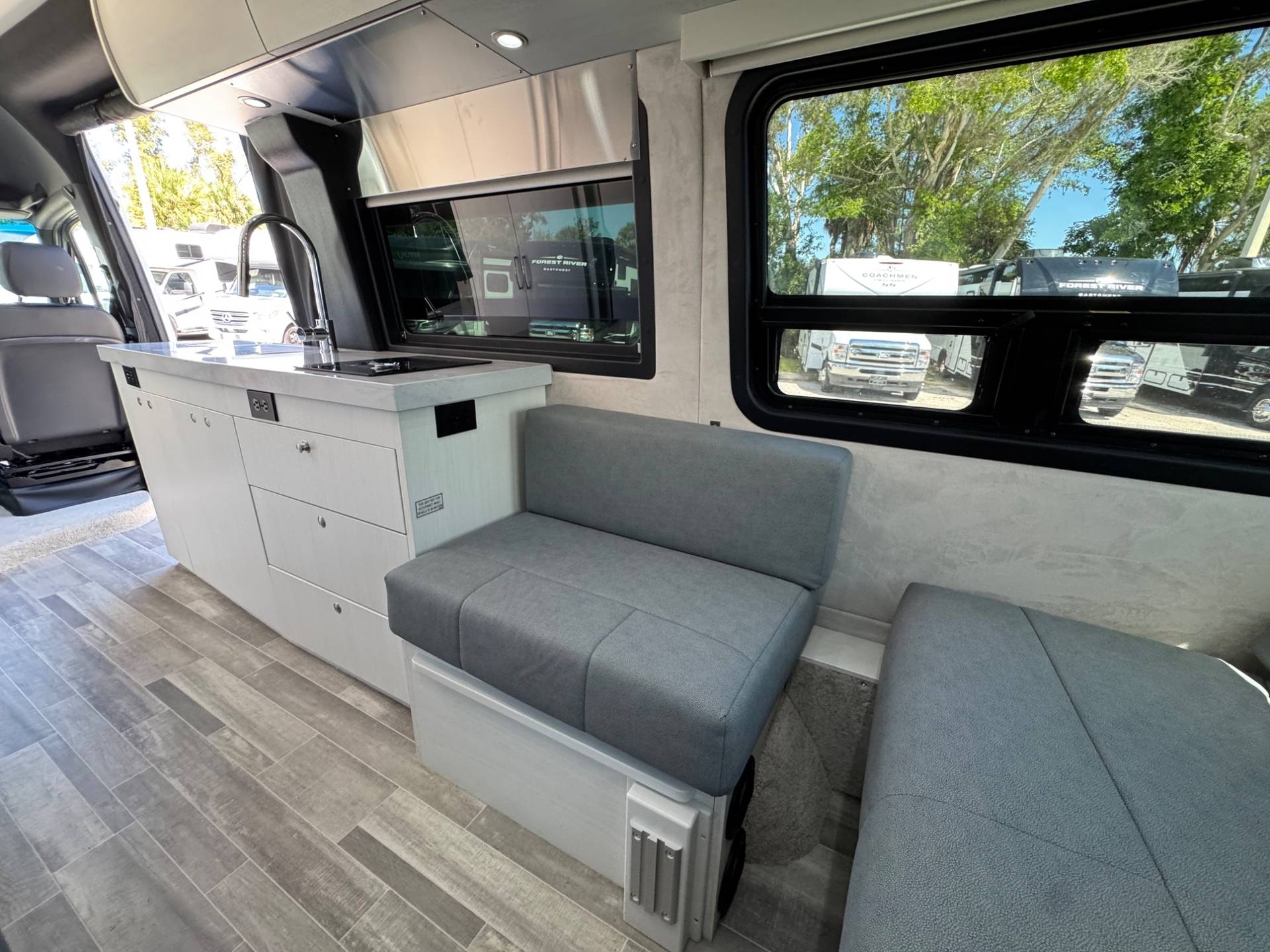 2023 Pleasure-Way 2023 Pleasure-Way Plateau - thumbnail 17