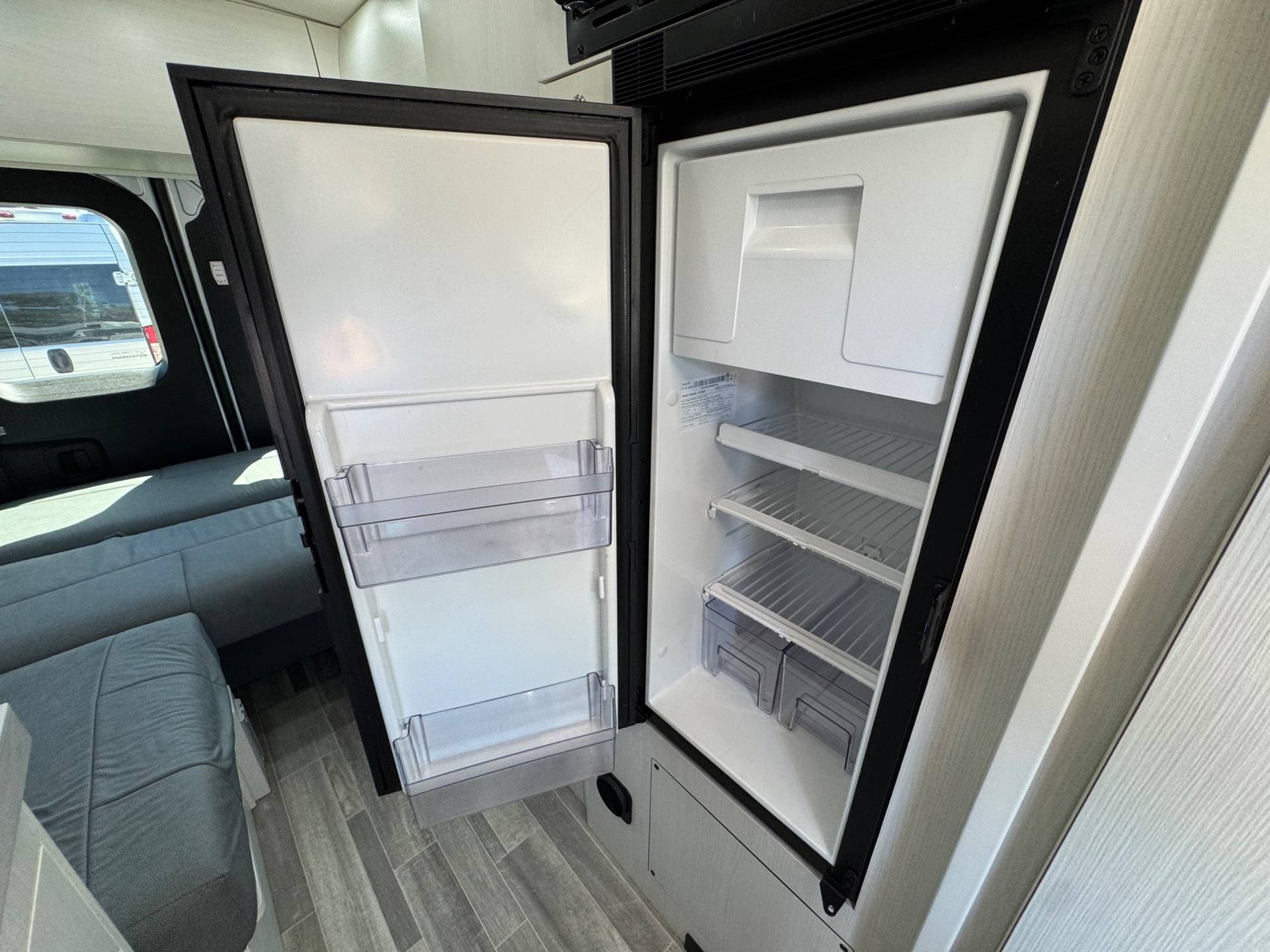 2023 Pleasure-Way 2023 Pleasure-Way Plateau - thumbnail 23