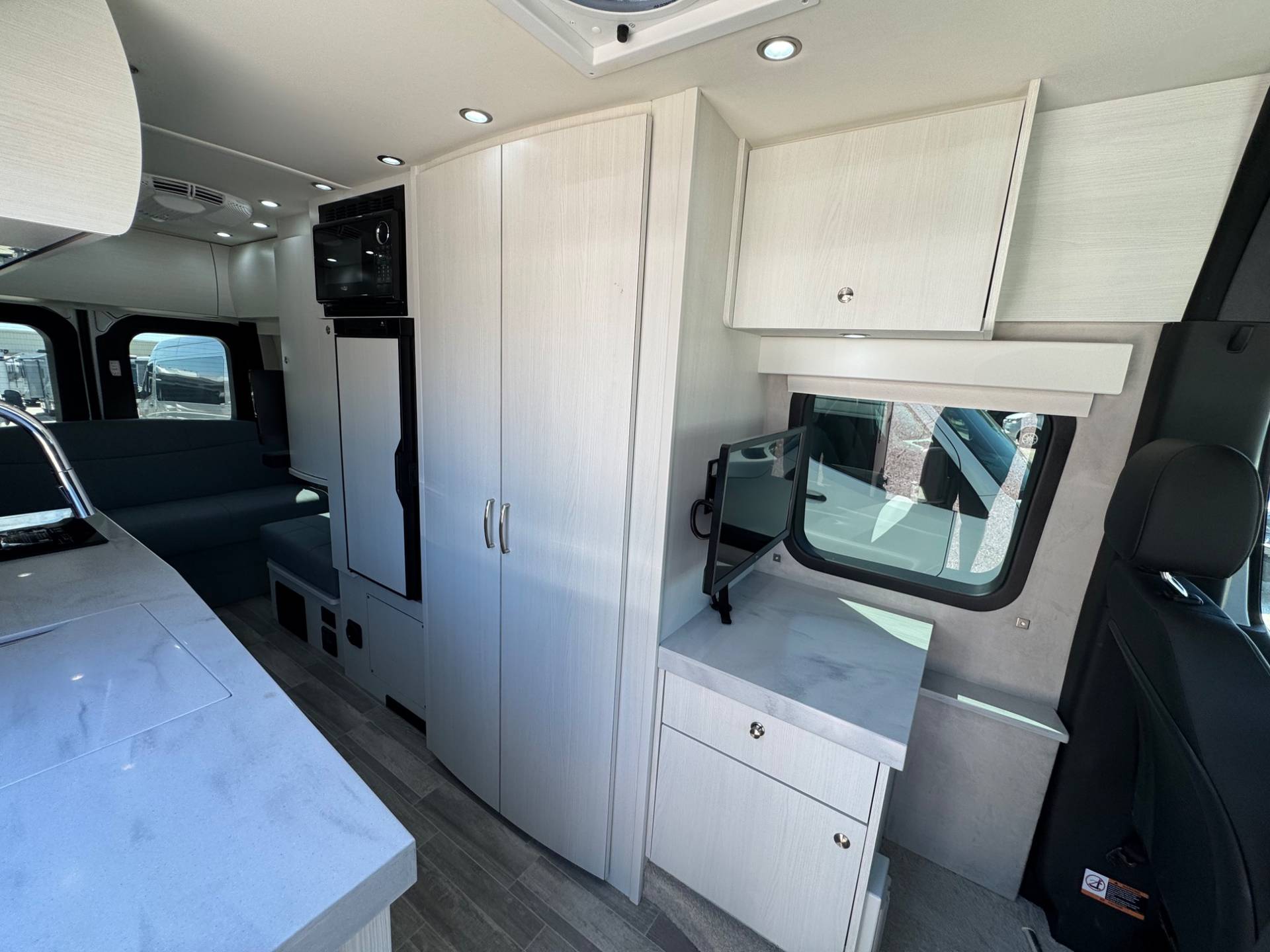 2023 Pleasure-Way 2023 Pleasure-Way Plateau - thumbnail 26