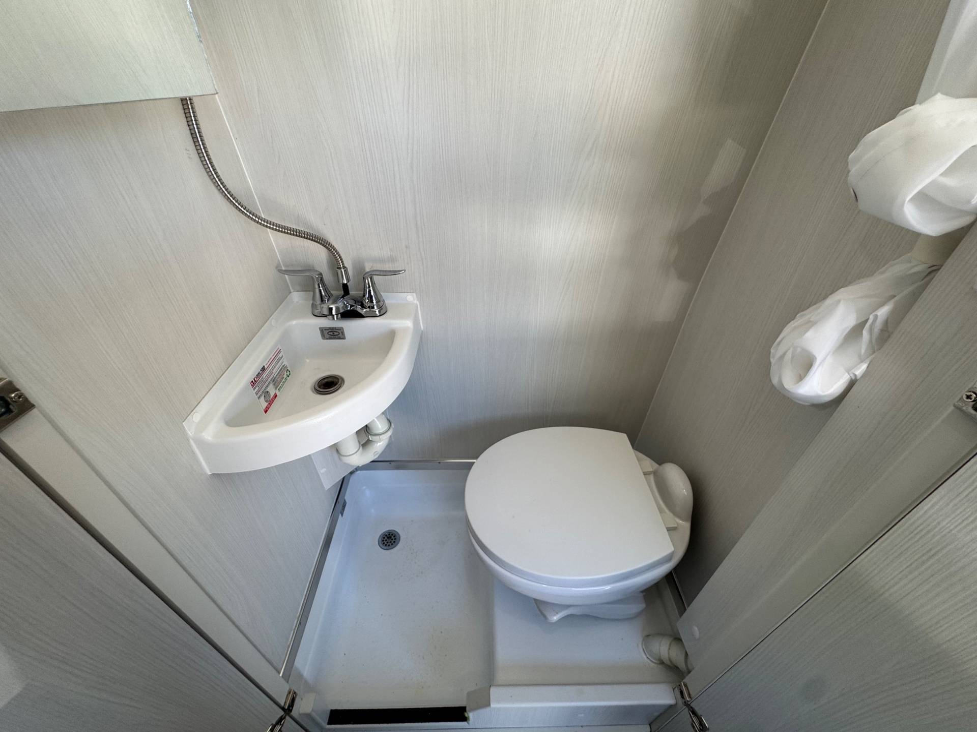 2023 Pleasure-Way 2023 Pleasure-Way Plateau - thumbnail 27