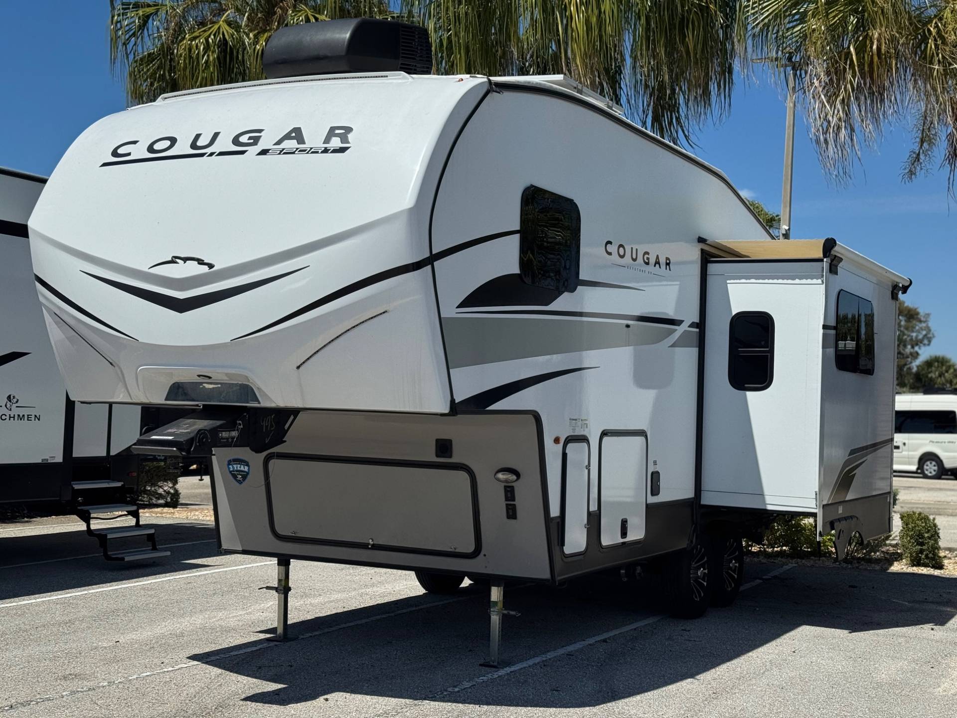 2024 Keystone RV 2024 Keystone RV Cougar Sport - thumbnail 2