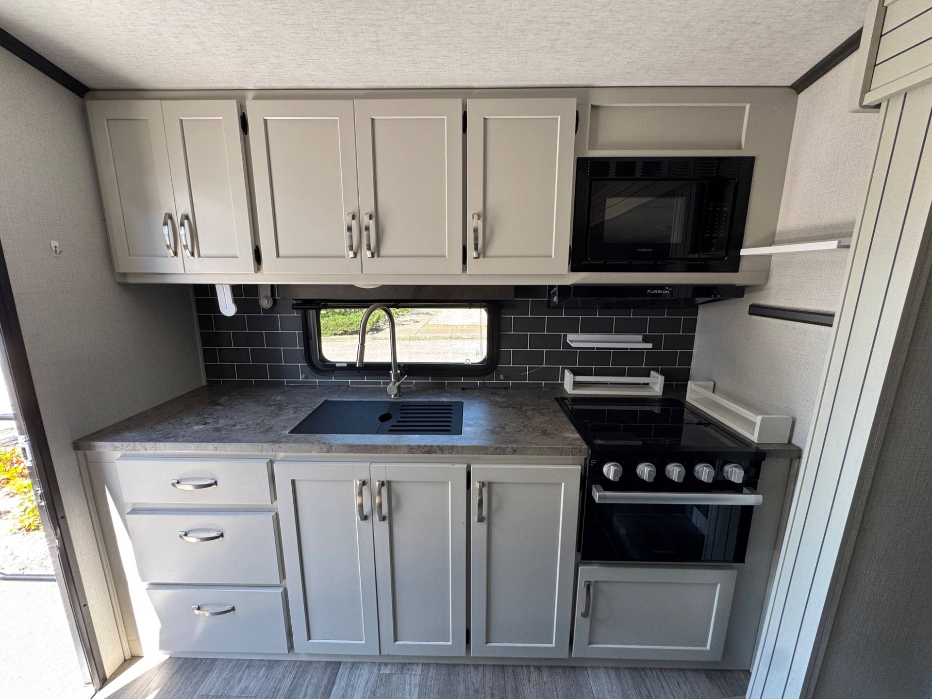 2024 Keystone RV 2024 Keystone RV Cougar Sport - thumbnail 7