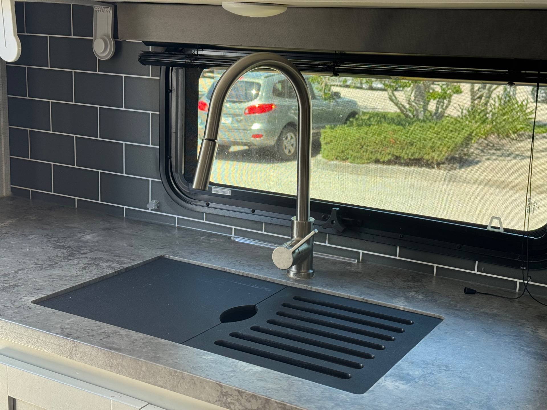 2024 Keystone RV 2024 Keystone RV Cougar Sport - thumbnail 11