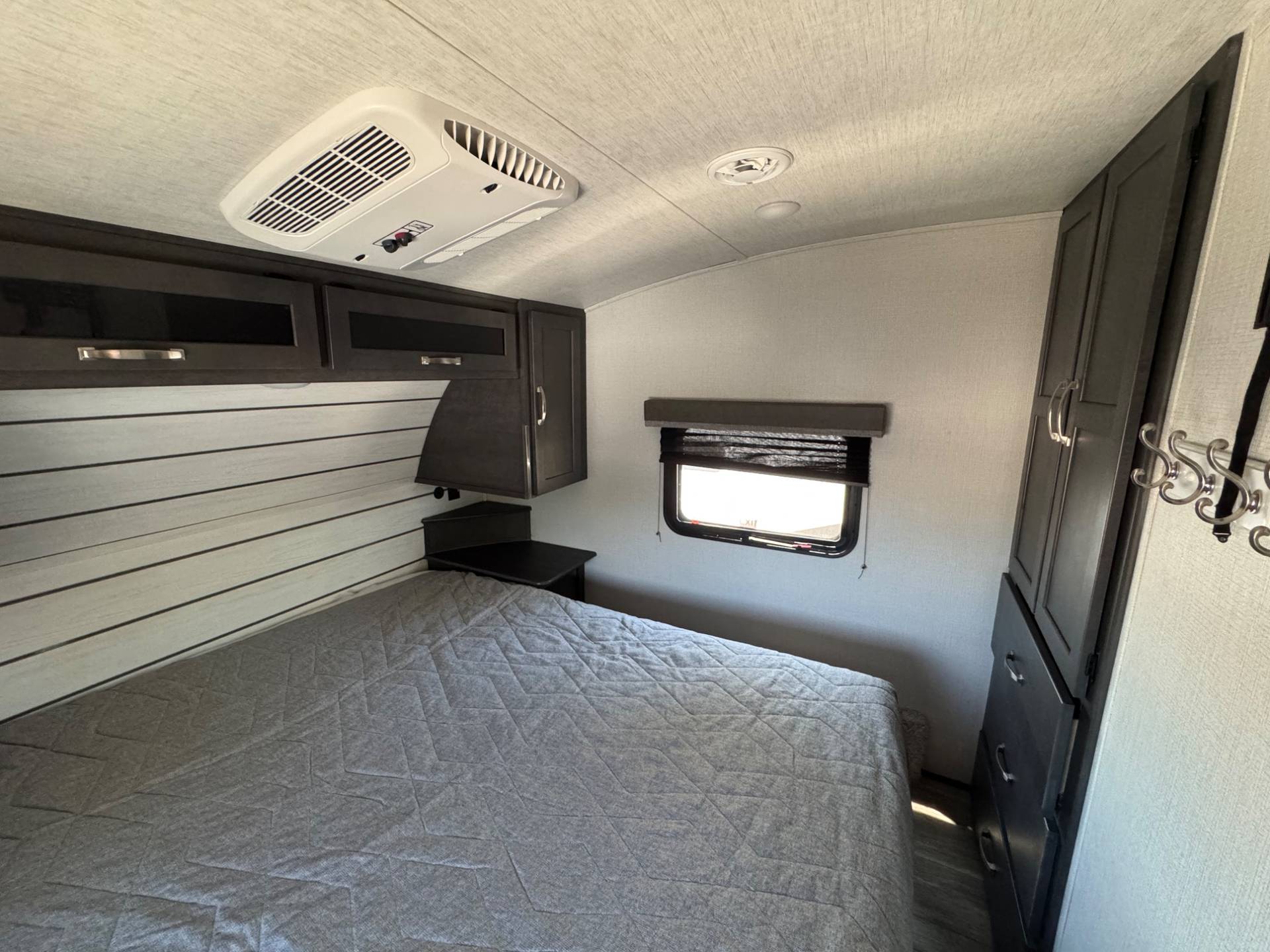 2024 Keystone RV 2024 Keystone RV Cougar Sport - thumbnail 17